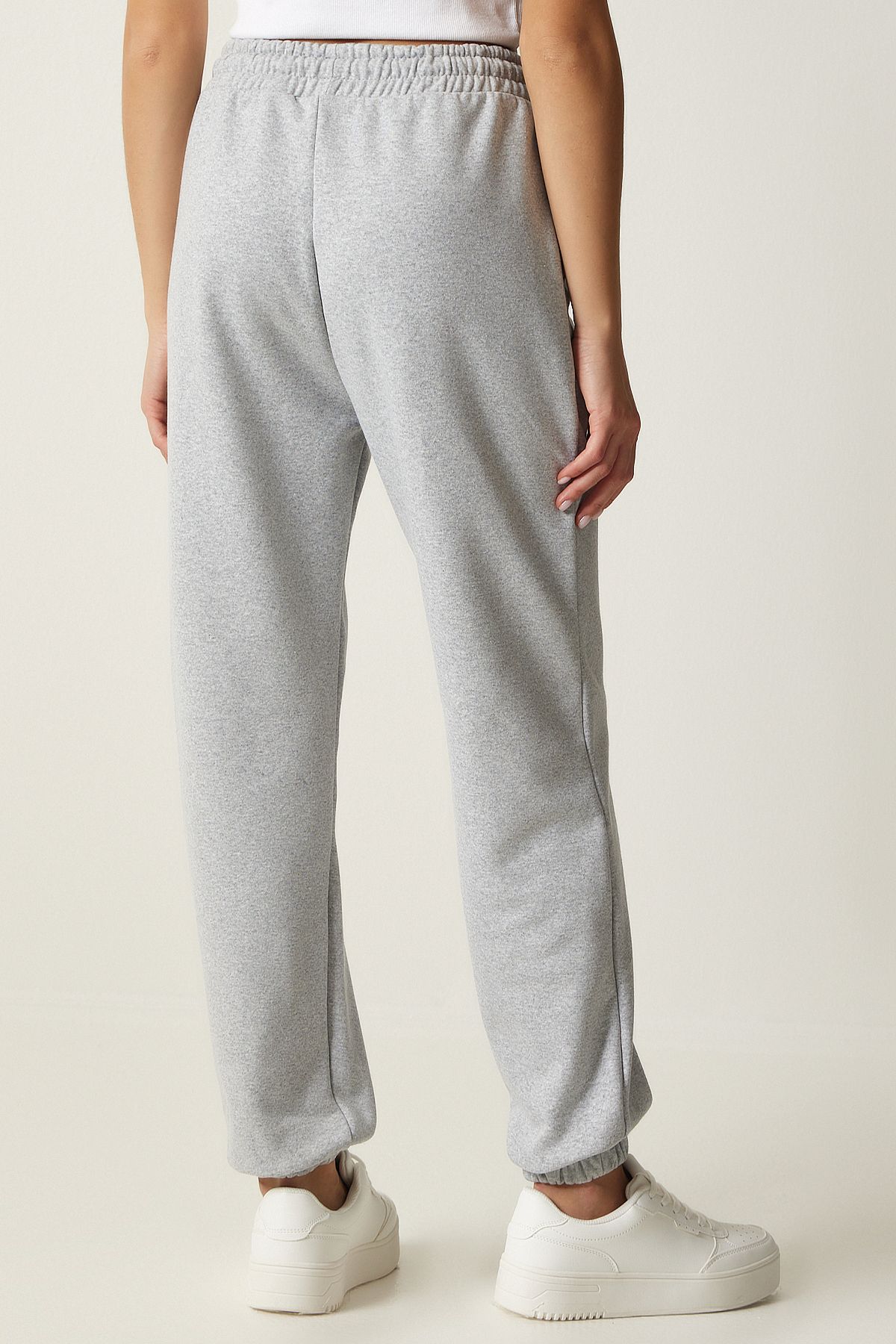 Ex deals boyfriend sweatpants