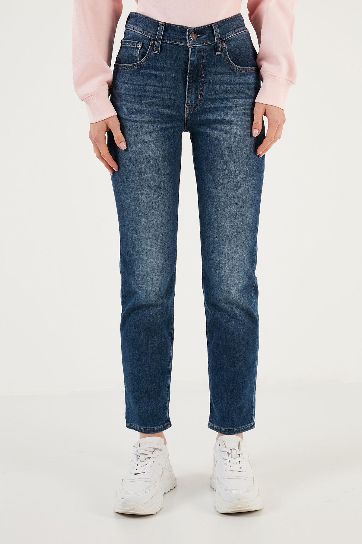 Levi's 724 straight leg on sale