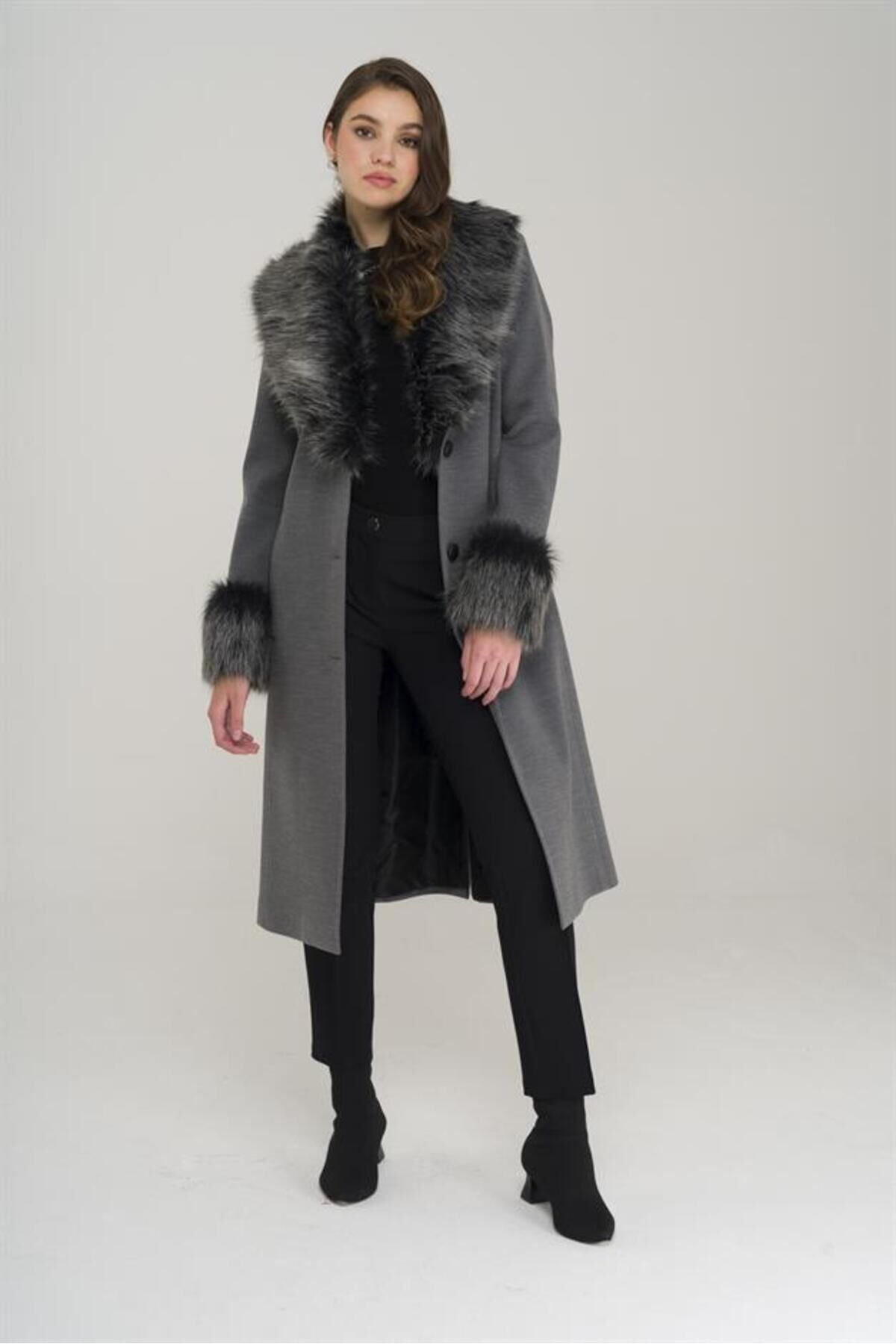Grey fur collar deals