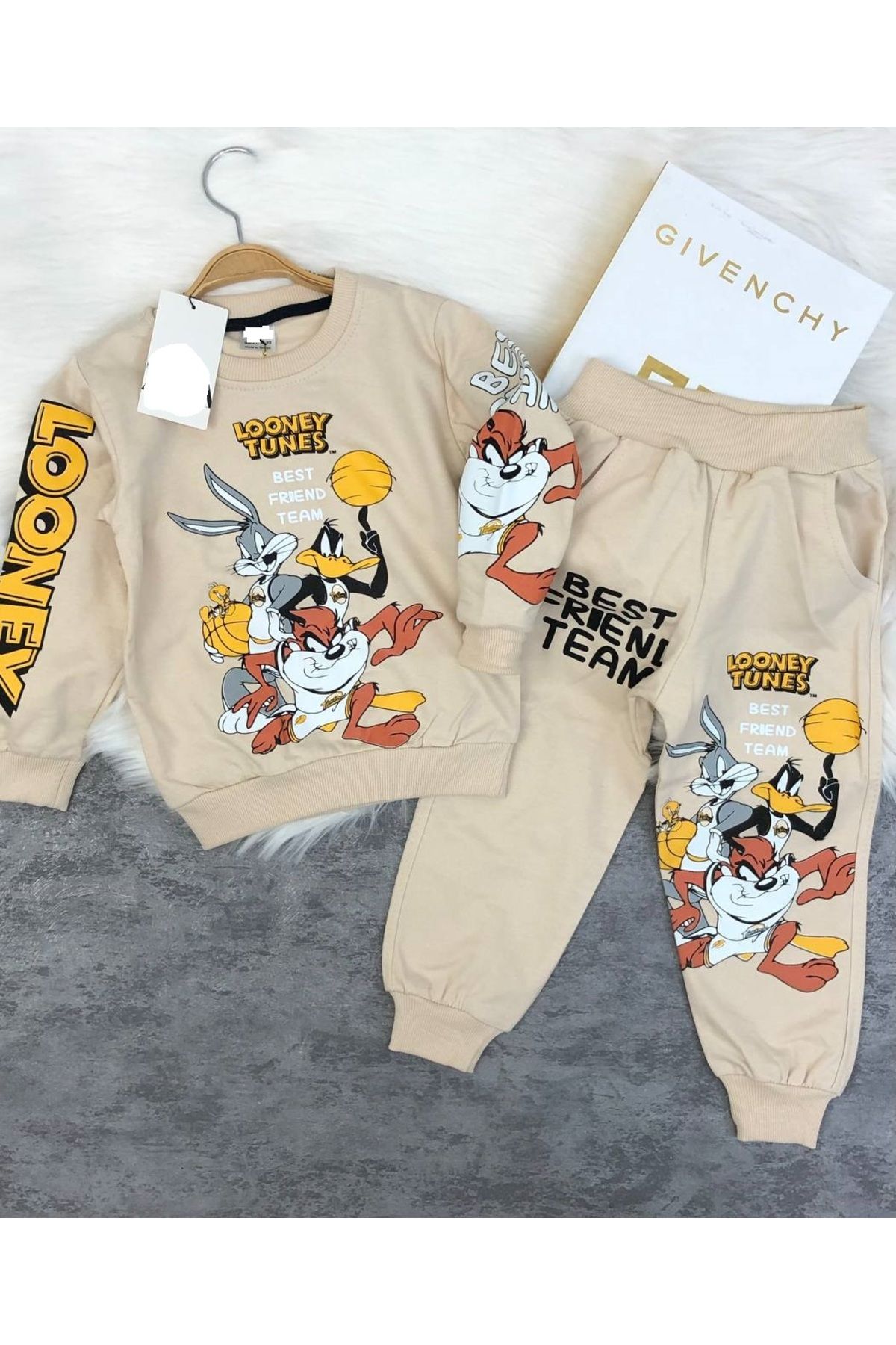 Givenchy tracksuit set new arrivals