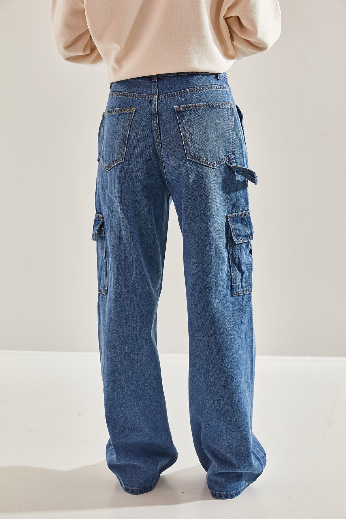 Bianco Lucci-Damen-Hose mit weitem Bein und Cargotasche 3