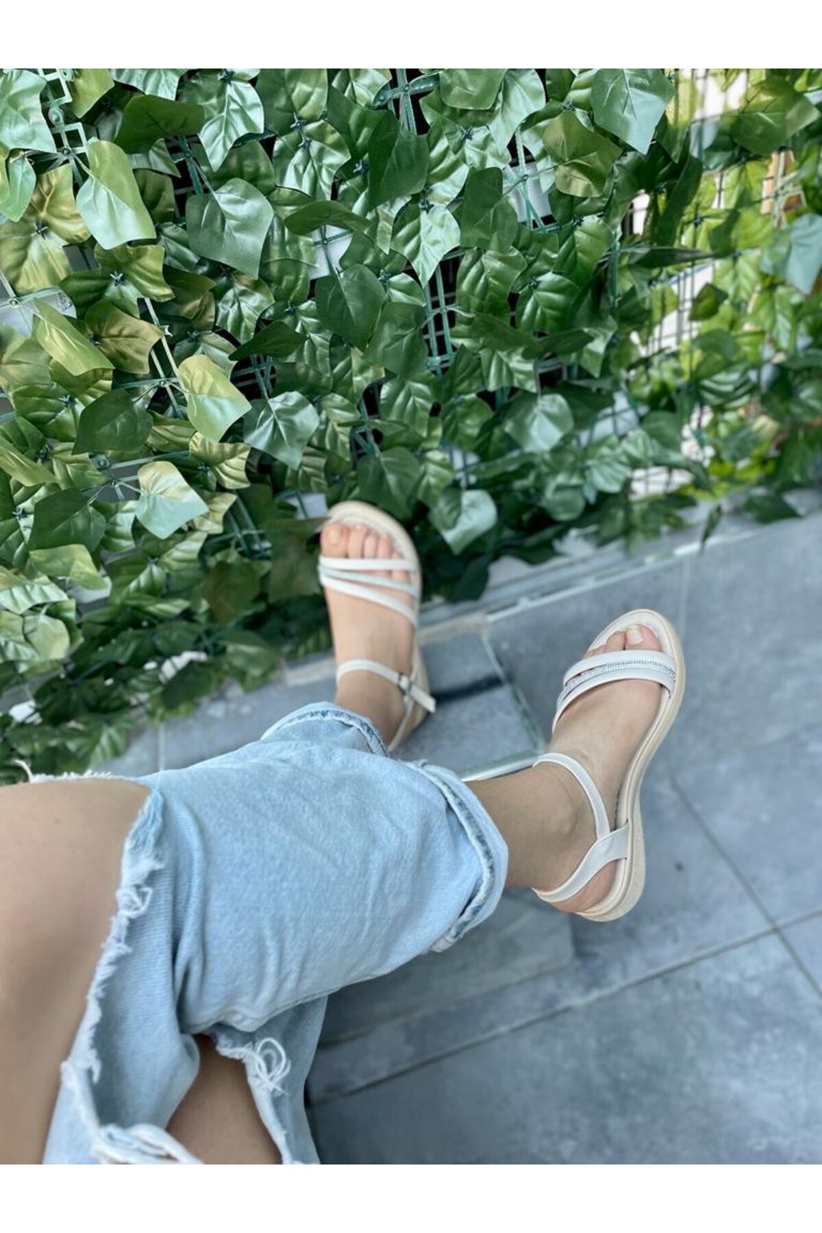 Mopi Krem Cilt Kemerli Sandalet