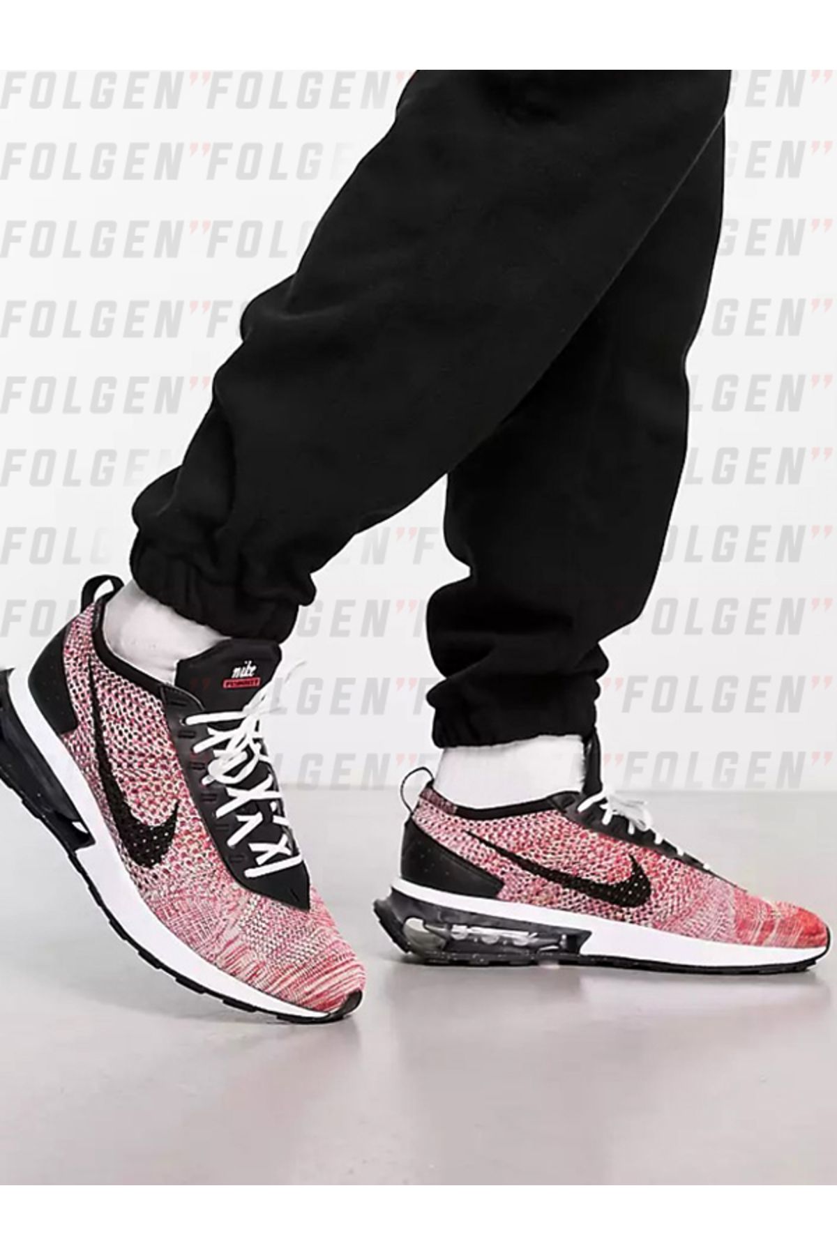 Red flyknit racer store