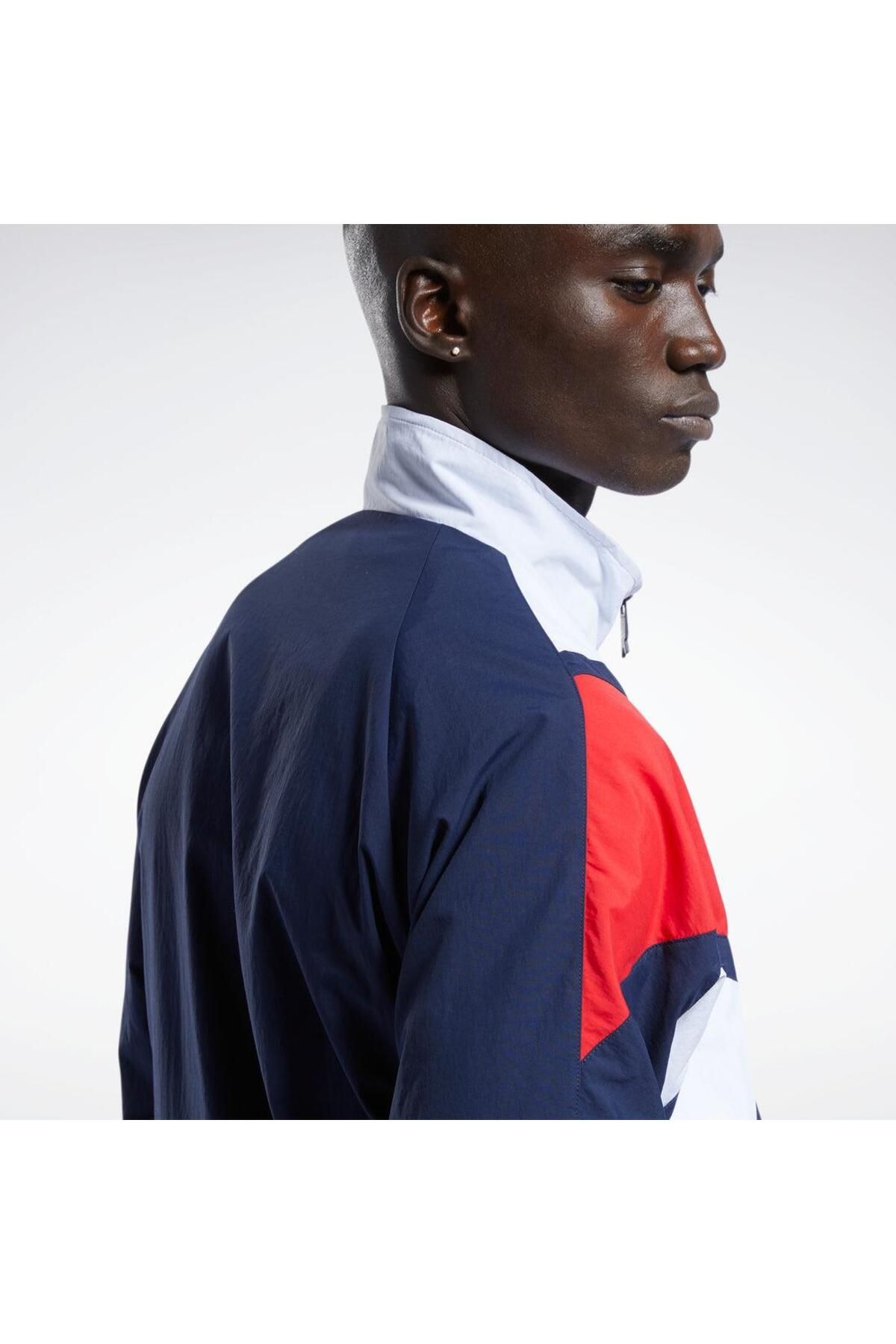Reebok Jacket Blue Regular fit Trendyol