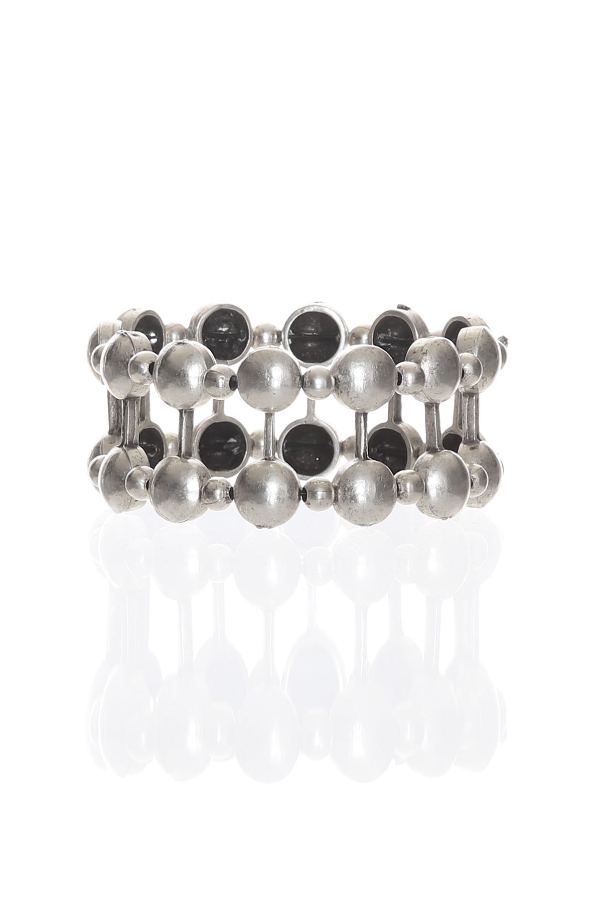 Silver top circle bracelet