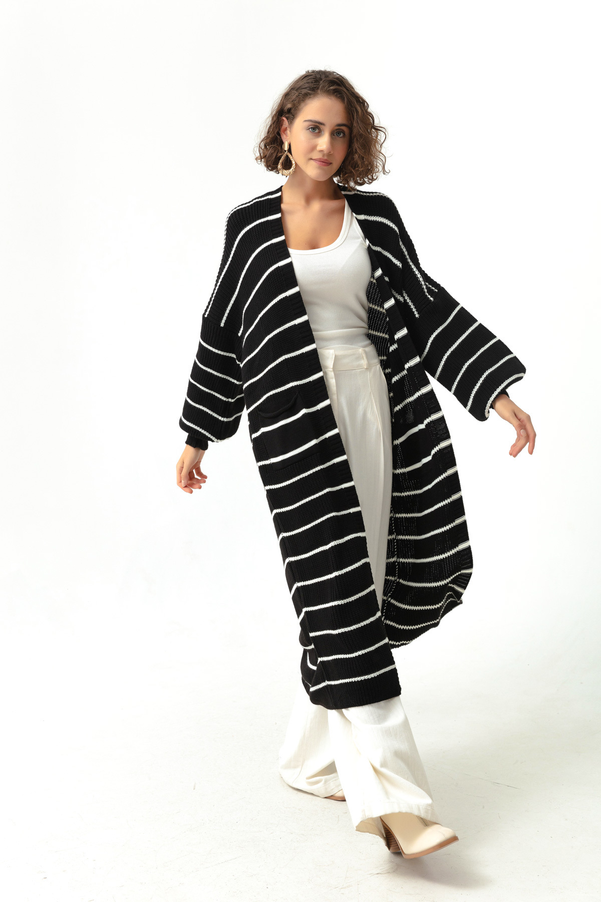 Lafaba-Schwarz-weißer langer Strick-Cardigan mit Ballonärmeln für Damen 2