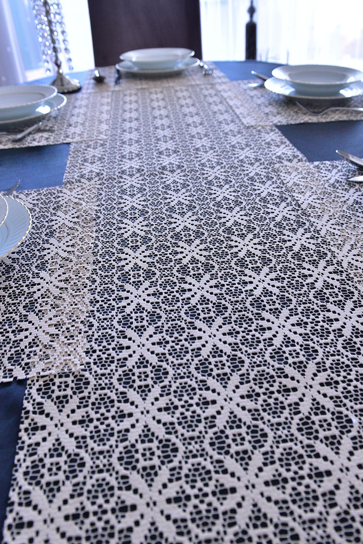 Setekshome-Flower Pattern Cream Placemat and Runner 4 Pieces 3