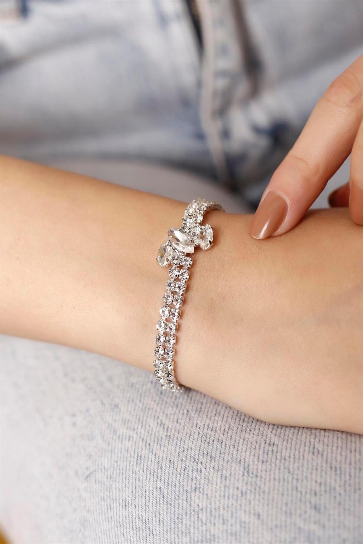 Gümüş Kaplama Silver Taşlı Glam 3' lü Set Su Yolu Kolye, Bileklik ve Küpe Seti 4