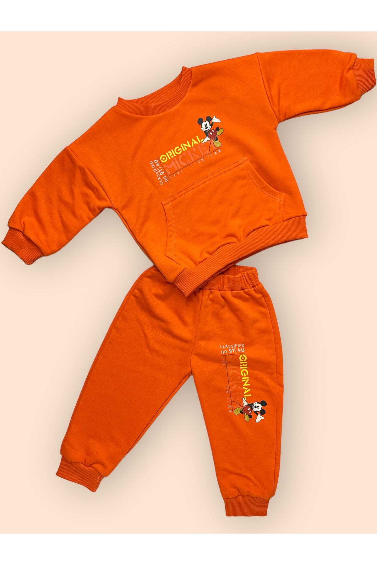 Kids shop orange sweatsuit