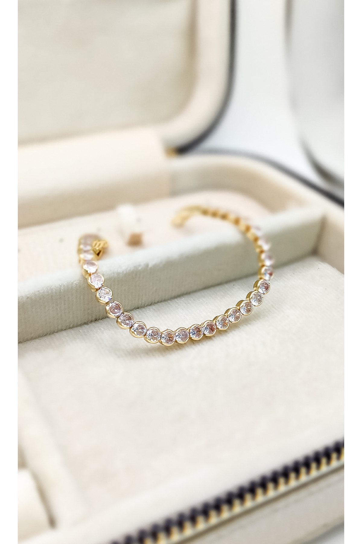 Zirkon Taşlı Su Yolu Bileklik