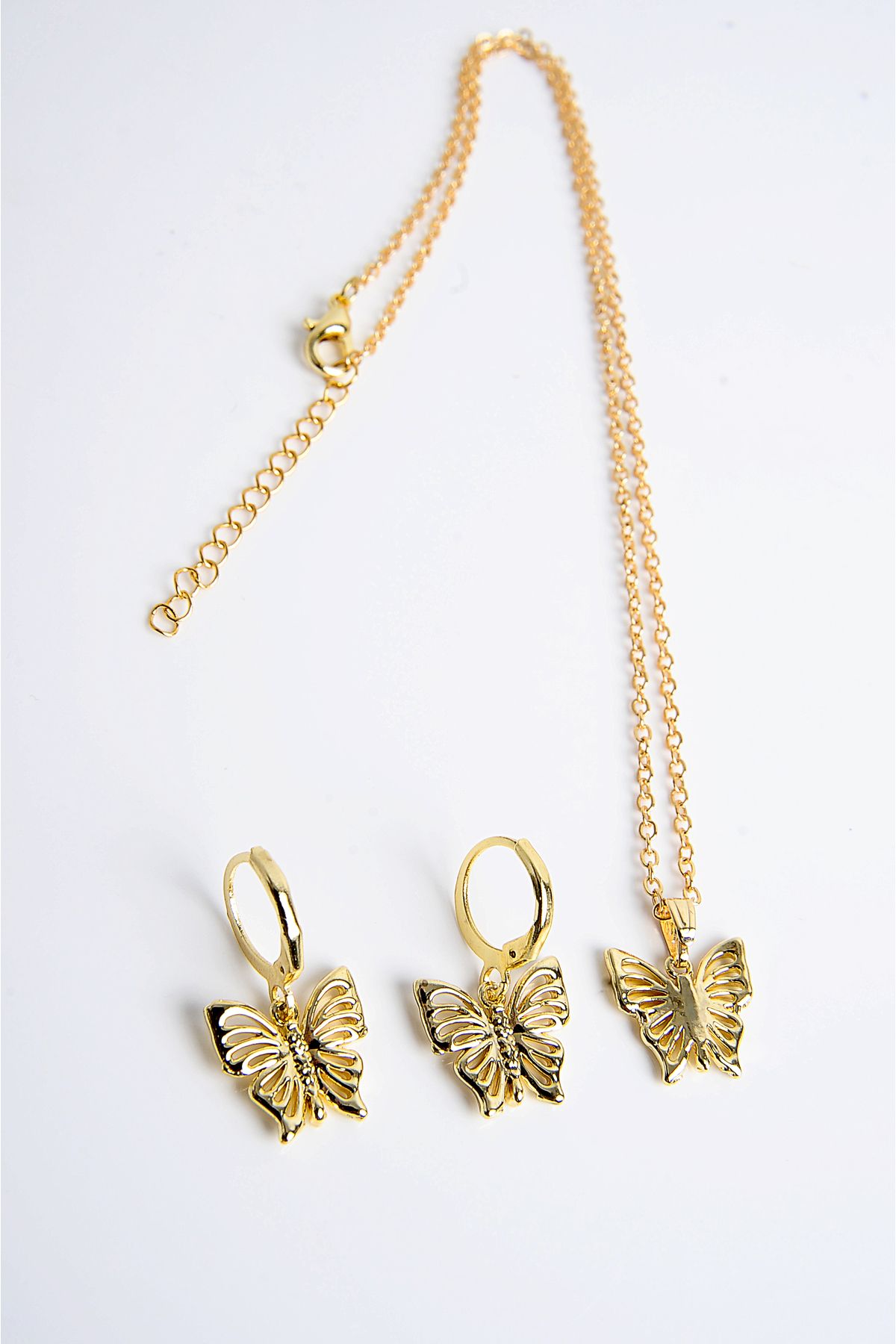 Butterfly design shop gold necklace