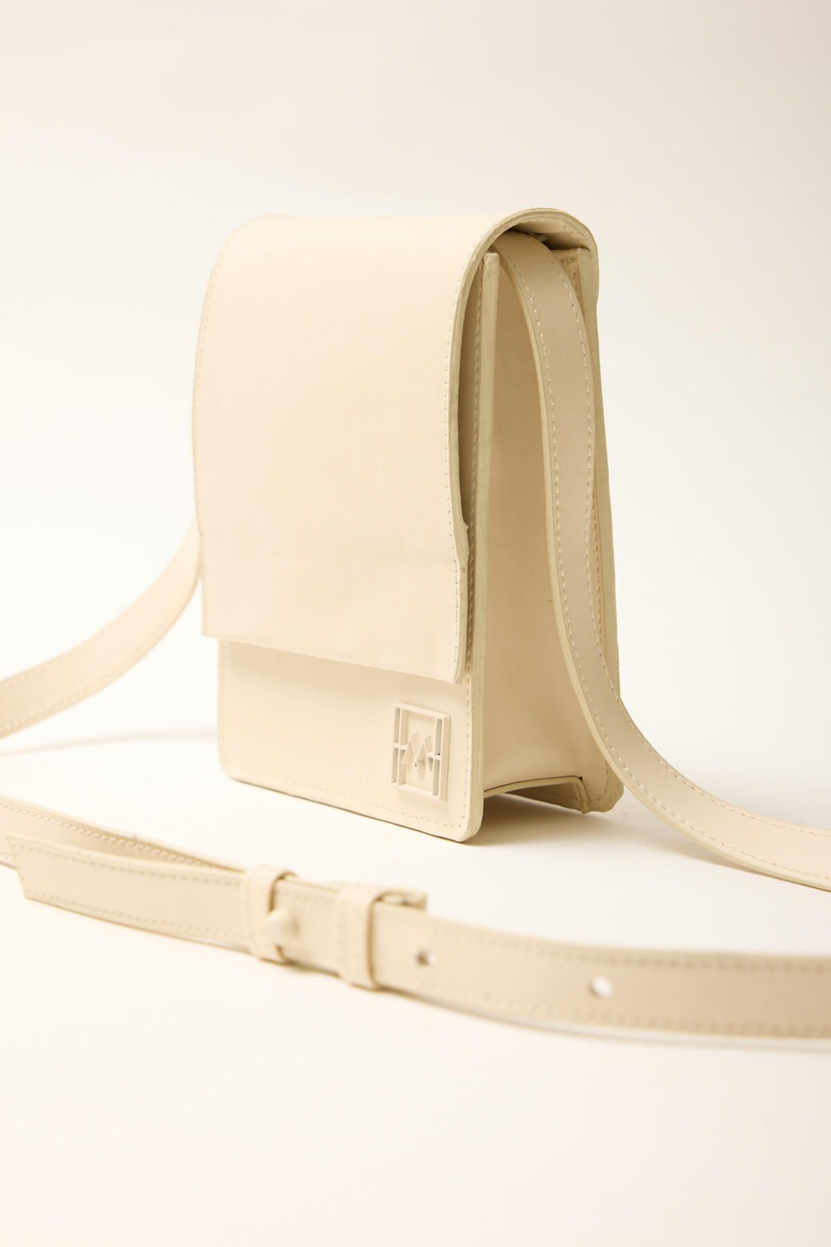 Manuka-BERLIN SCHULTERTASCHE BEIGE 2