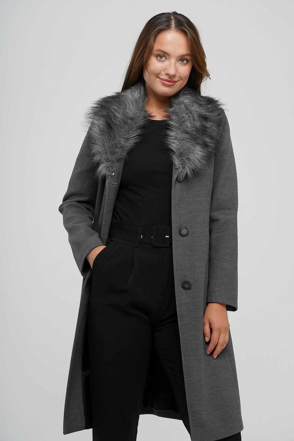 Grey 2025 fur collar