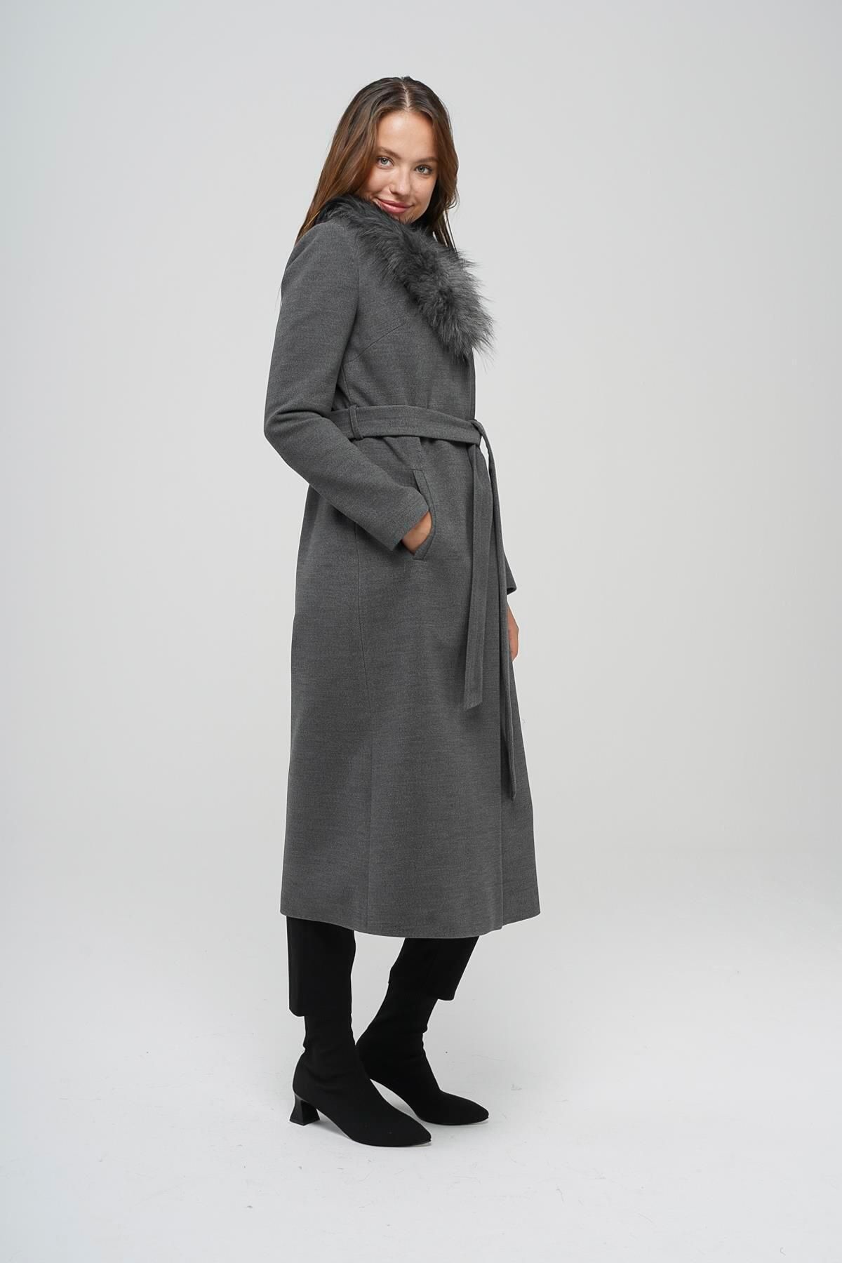 Grey deals fur collar