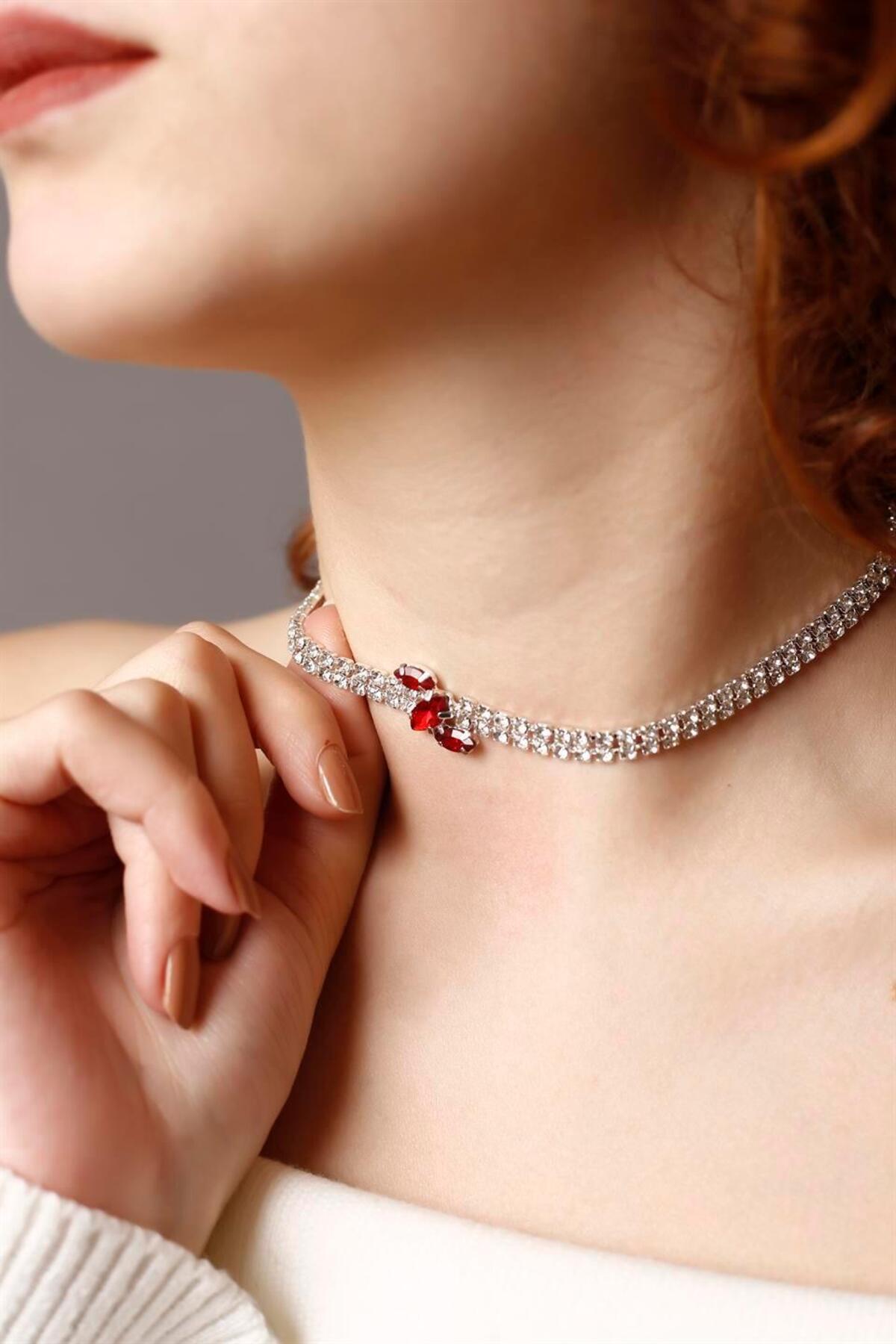 Gümüş Kaplama Kırmızı Taşlı Glam 3' lü Set Su Yolu Kolye, Bileklik ve Küpe Seti 3