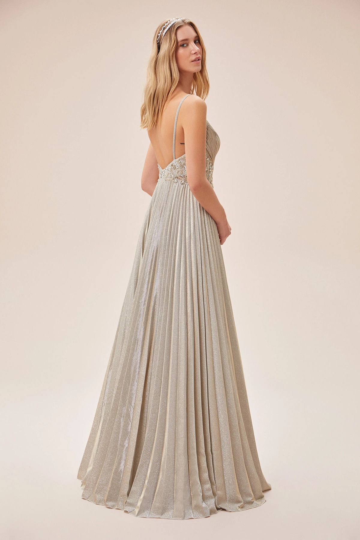 VIOLA CHAN Şampanya Rengi İnce Askılı Kemer Detaylı Uzun Abiye Elbise ...