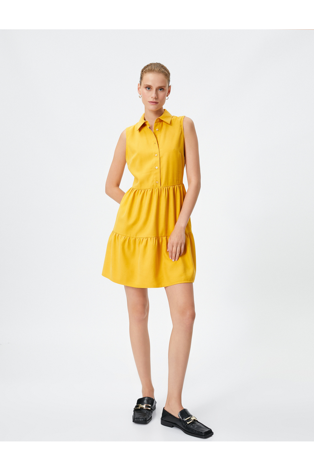 پیراهن پیراهن دکمه دار بدون آستین با بافت ابریشمی