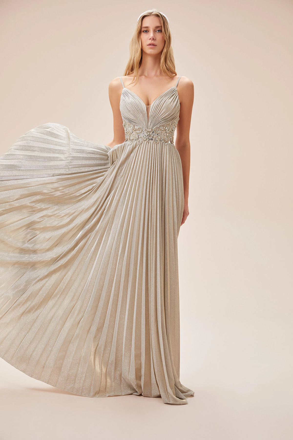 VIOLA CHAN Şampanya Rengi İnce Askılı Kemer Detaylı Uzun Abiye Elbise ...