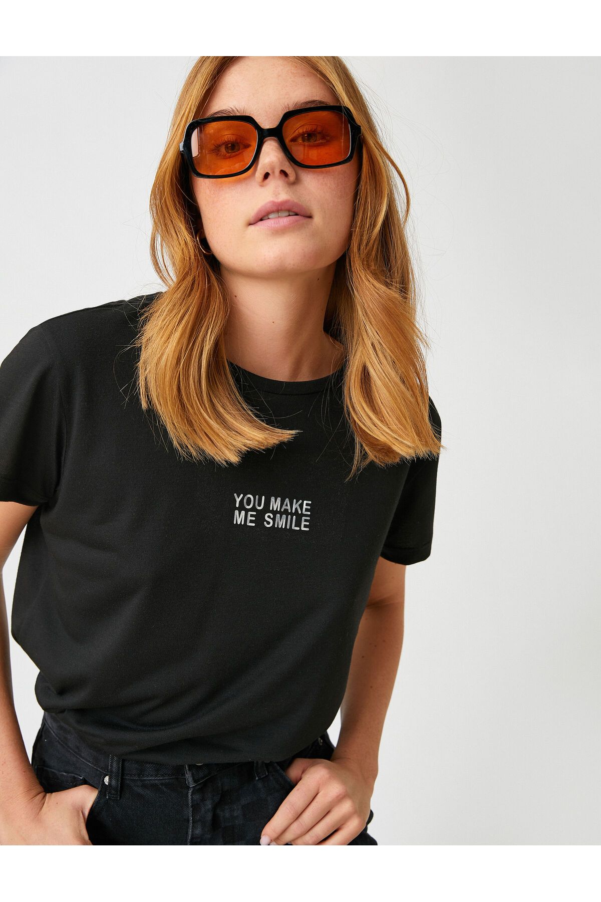 Koton Kurzärmliges, bedrucktes T-Shirt mit Rundhalsausschnitt - Trendyol