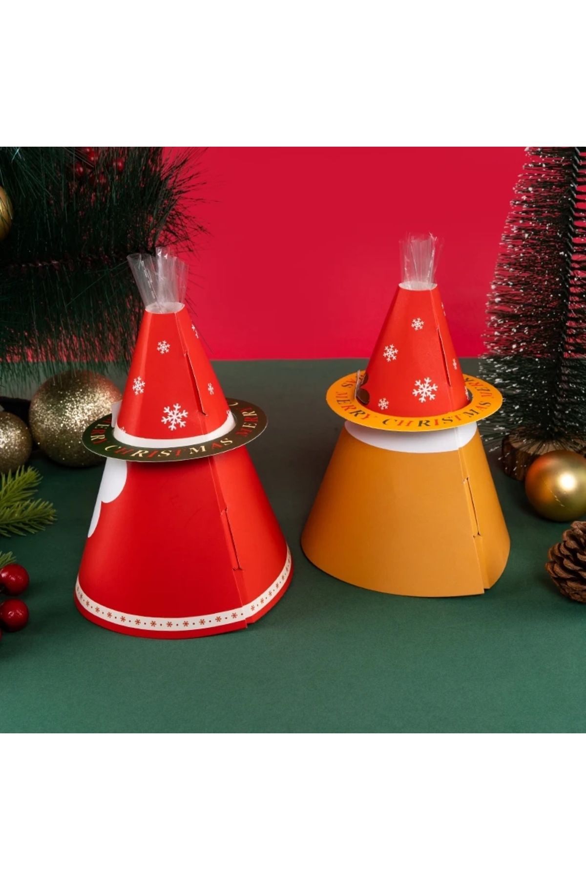 Kutumania-New Year's Themed Cone Shaped Candy and Chocolate Box 3