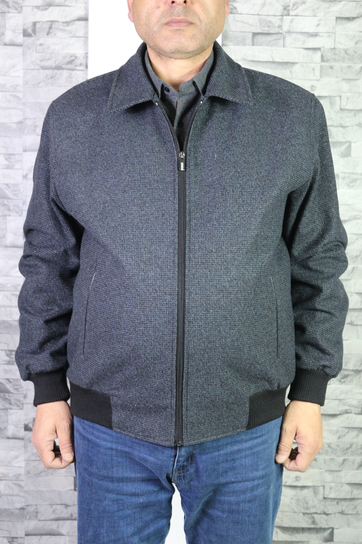 کاپشن  73862897237