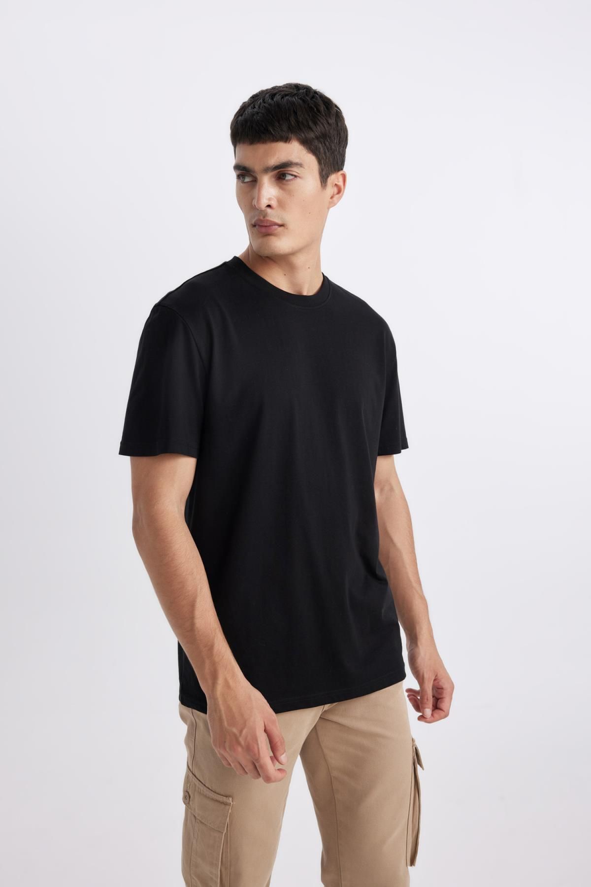 https://cdn.dsmcdn.com/ty1095/product/media/images/prod/SPM/PIM/20231219/01/2d02ab20-2760-3a83-9b58-829c028842ce/1_org_zoom.jpg