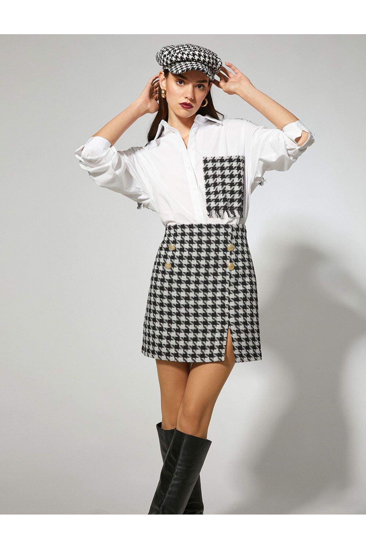Tweed mini skirt cheap with gold buttons