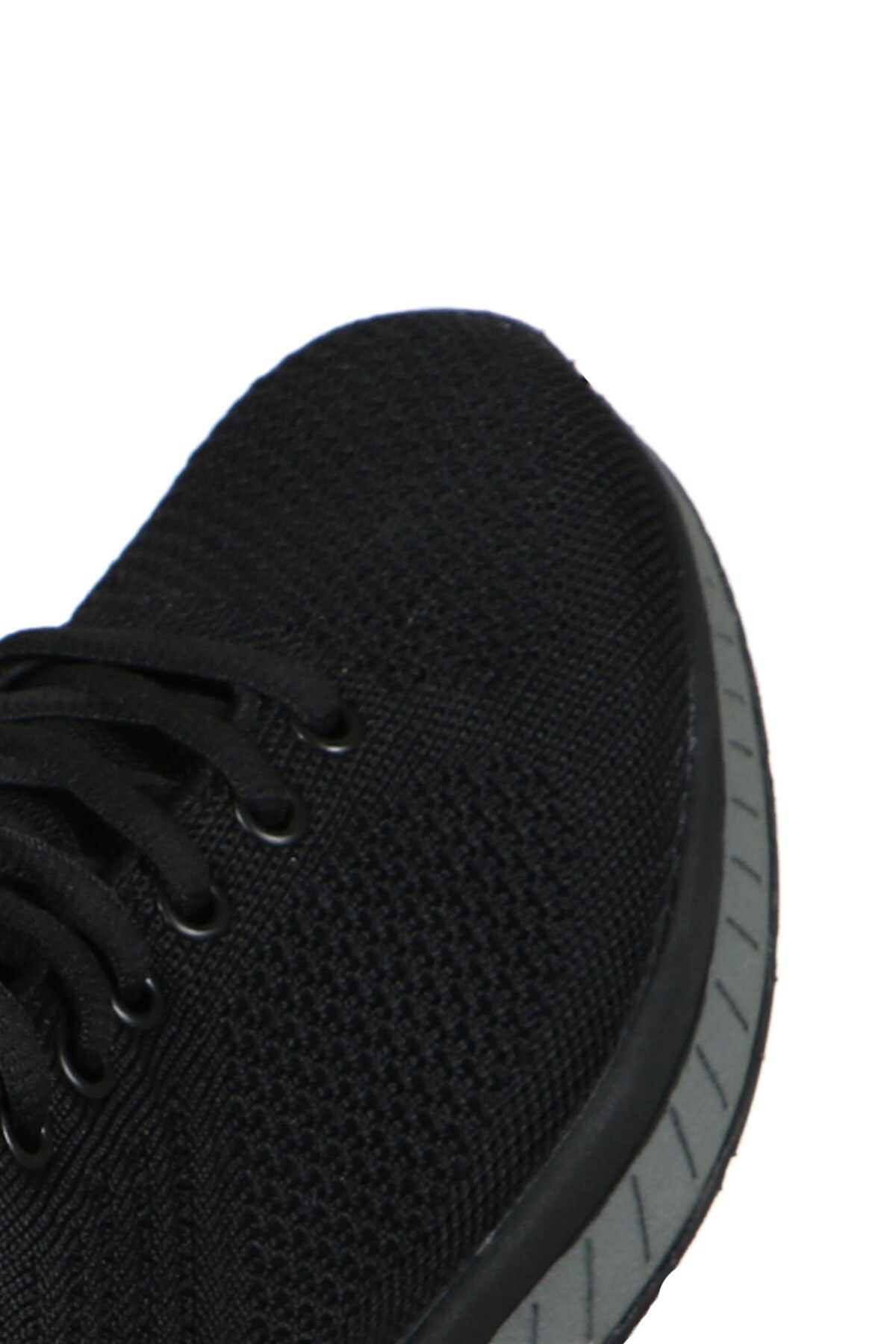 Z black sports shoes hotsell