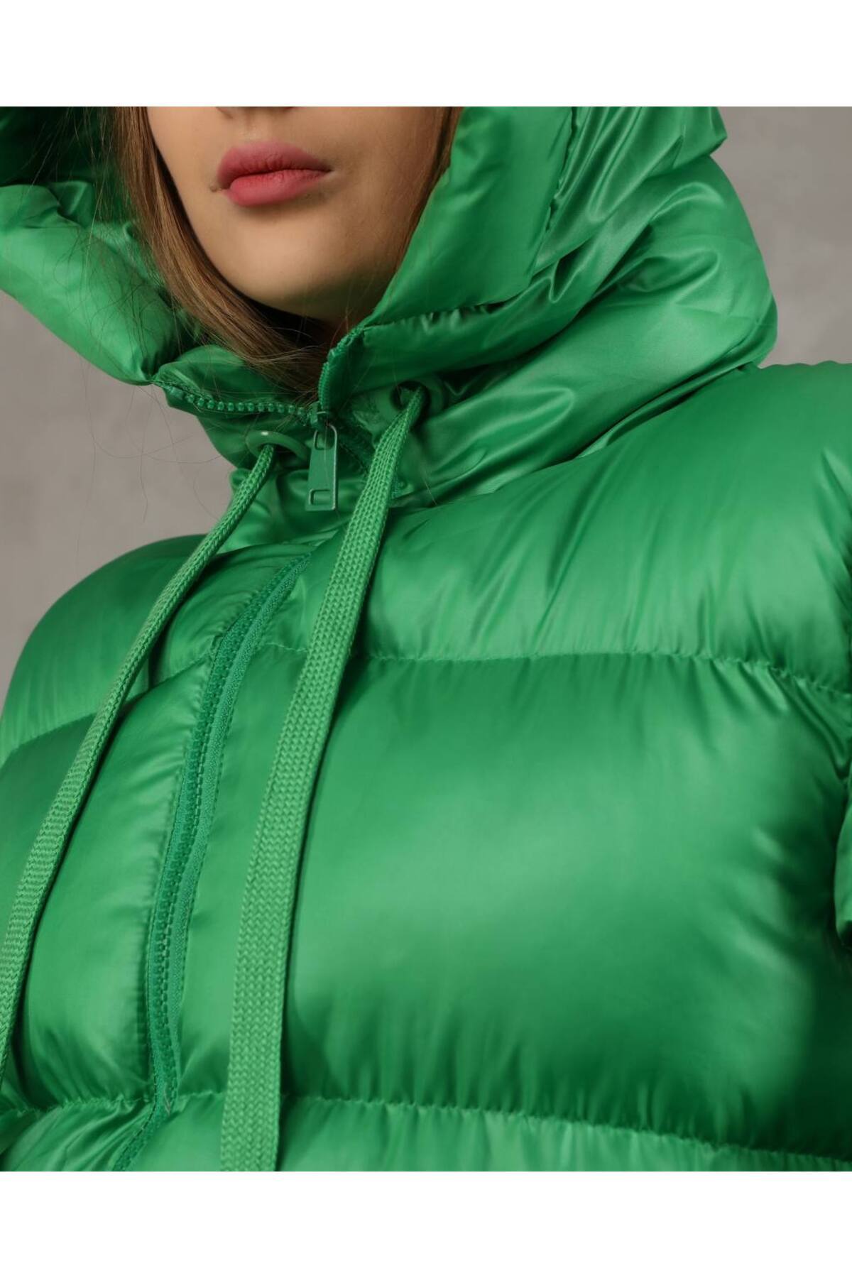 anonim  Şişme uzun stil kapşonlu Kadın mont