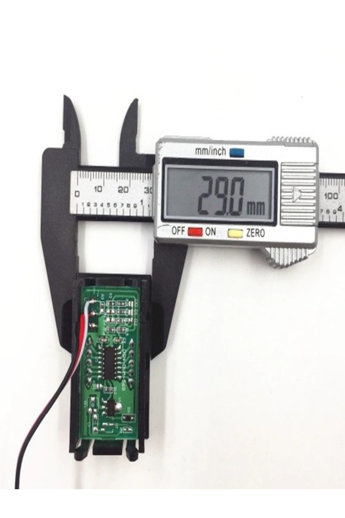 0.56'' 0-100V 3 Kablolu DC Kırmızı Voltmetre 3