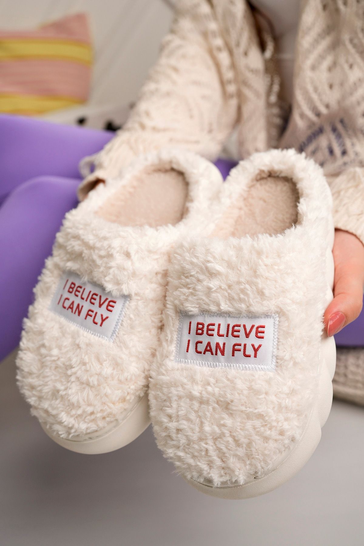 Supreme best sale house slippers