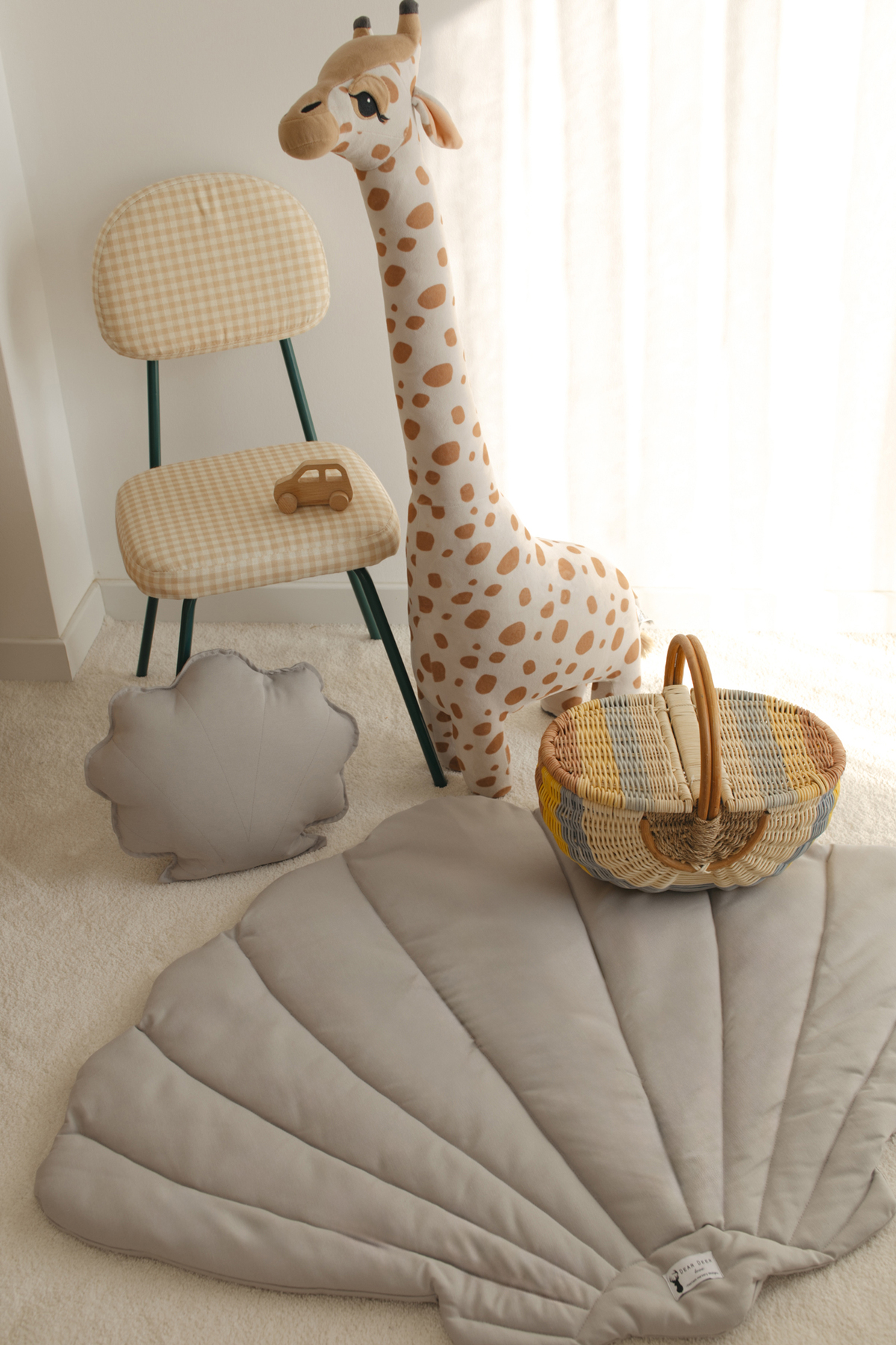 Dear Deer Love Oyun Halısı - Gri Shell - Deniz Kabuğu Minder fotoğrafı 2 (önizleme)