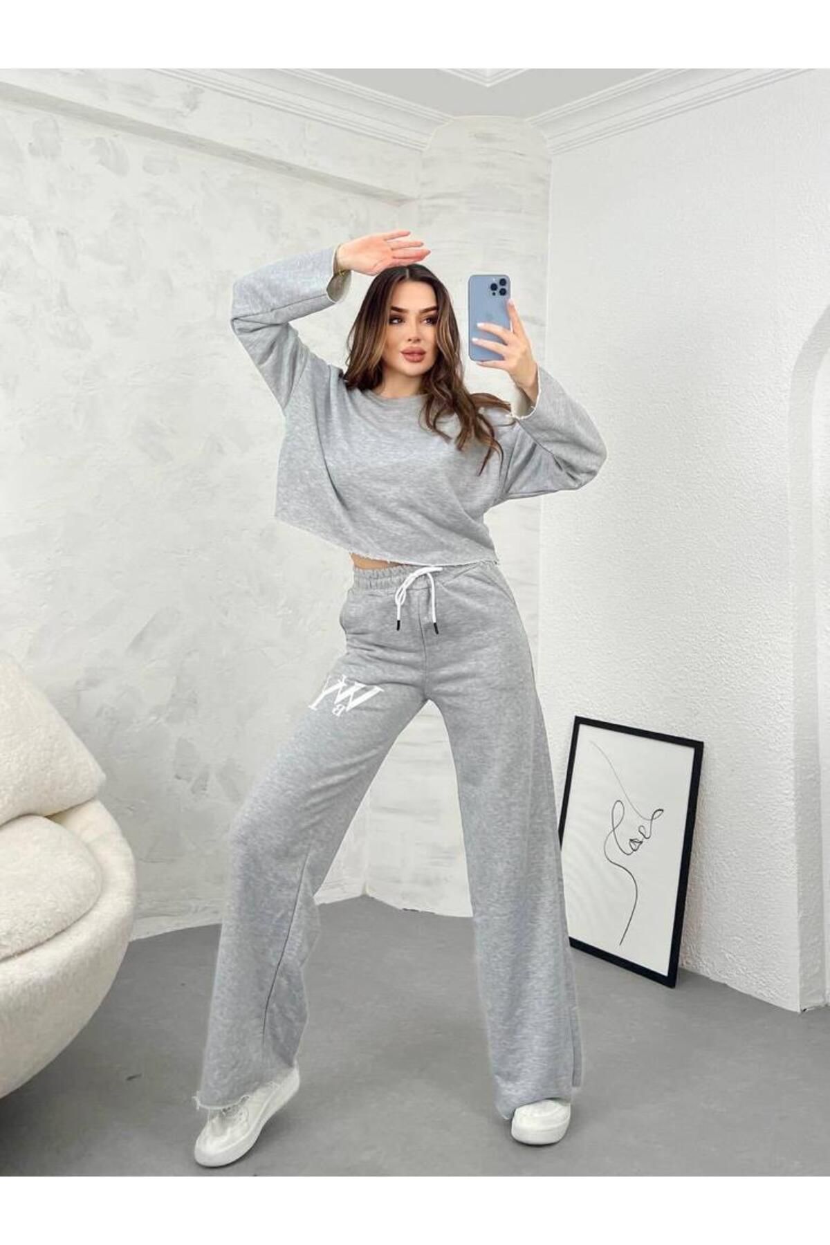 Silver sweatsuit new arrivals