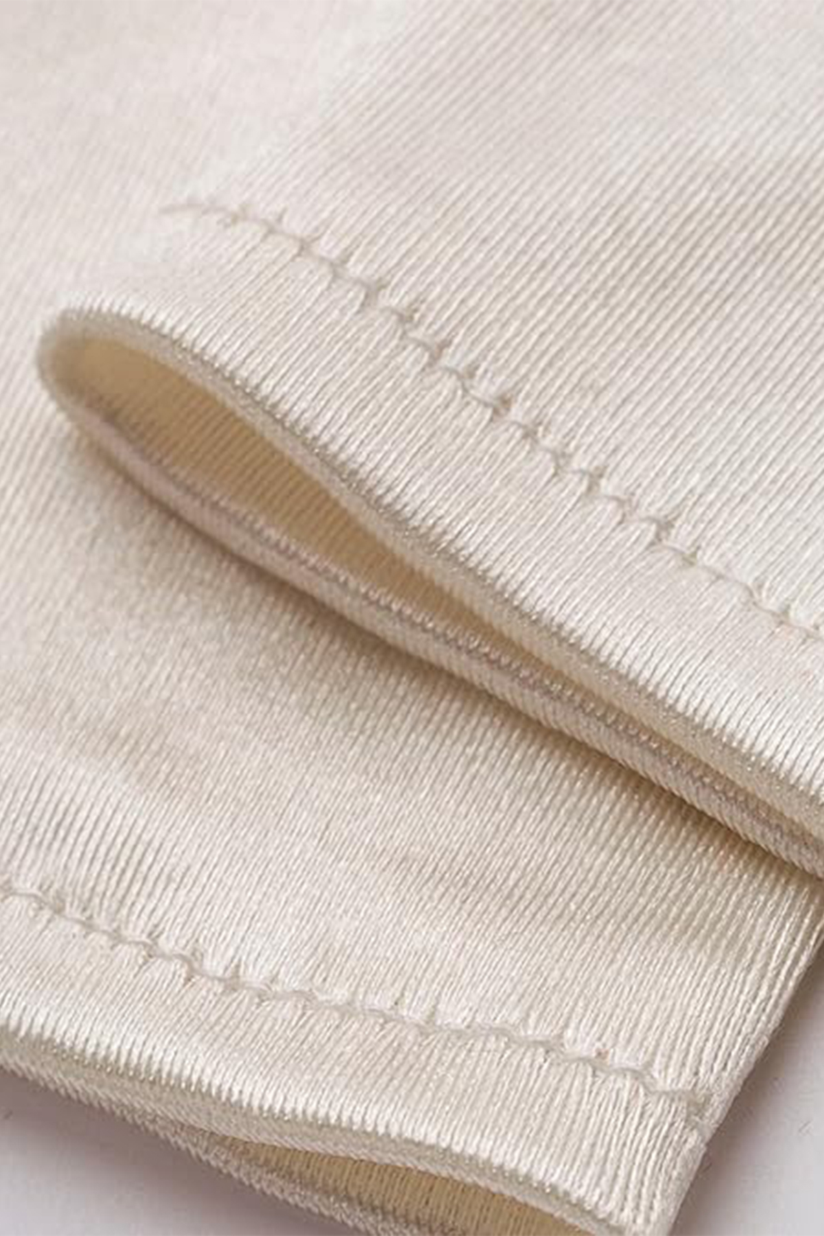 Limelia  Uzun Saten Balo Nikah Eldiveni Özel Günler İçnin Şık Kostüm Eldiveni Kırık Beyaz - Görsel 3