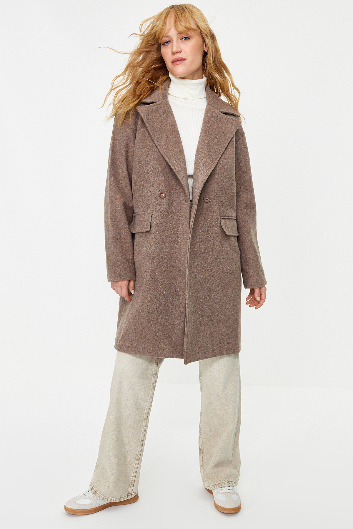 Trendyol Collection Szeroki, kaszmirowy płaszcz taupe TWOAW23KB00056