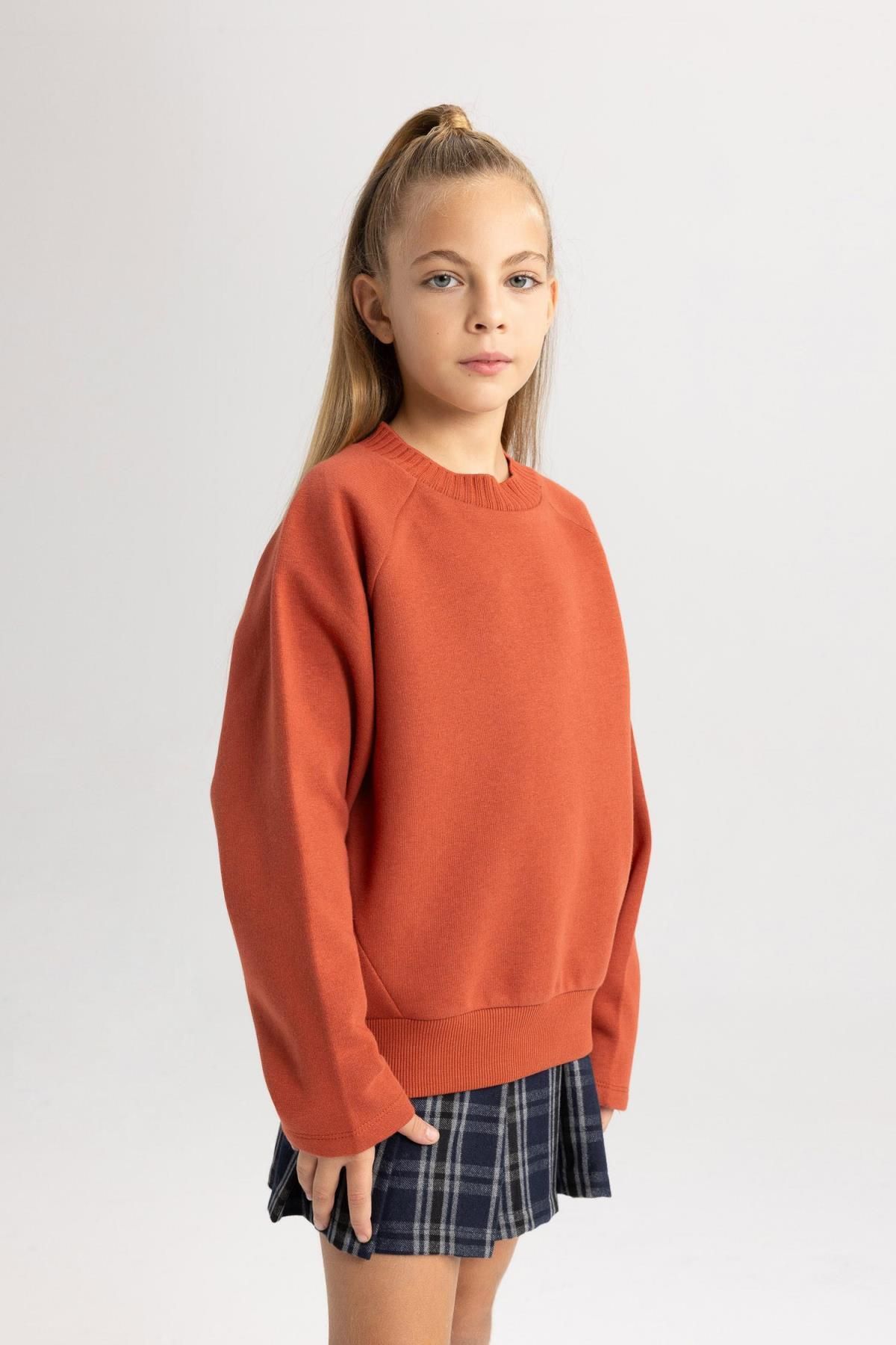 Defacto Girl s Oversize Fit Crew Neck Soft Fuzzy Sweatshirt Trendyol