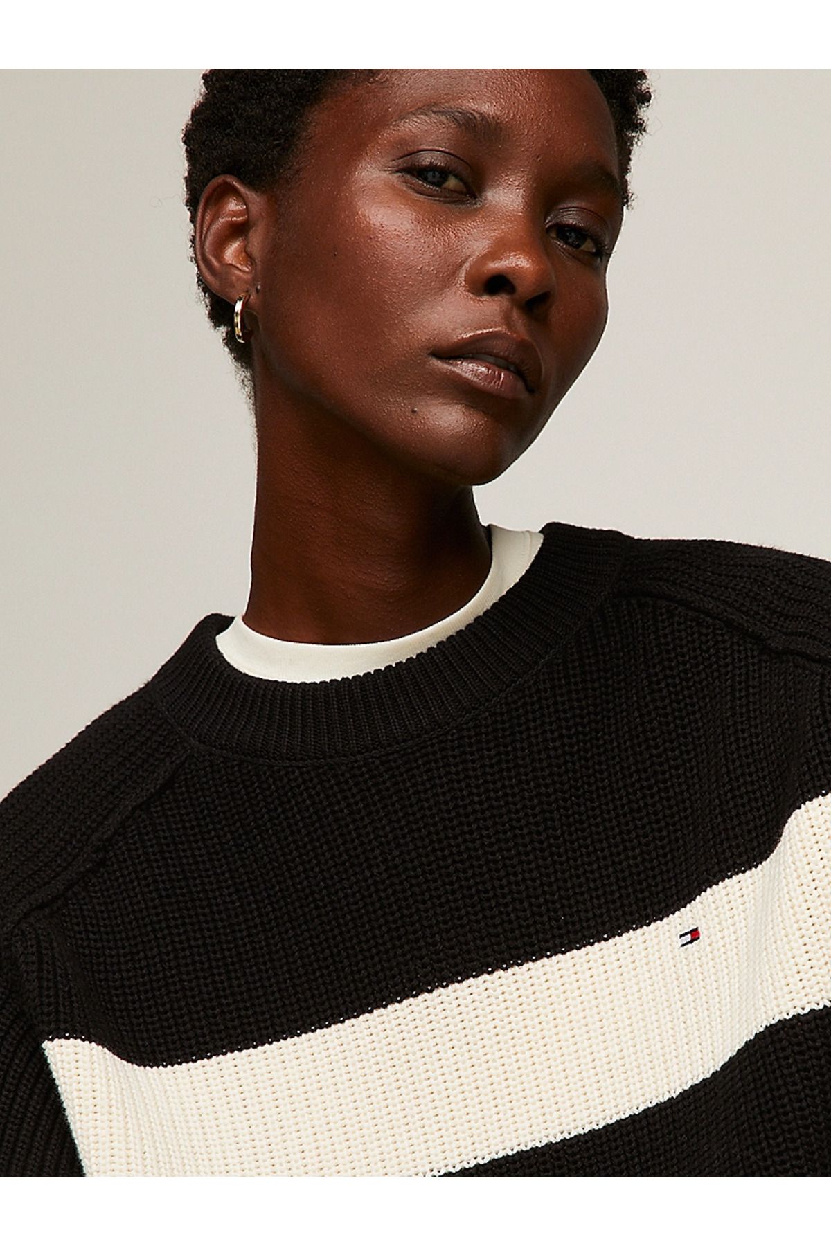 Black tommy hilfiger sweater store