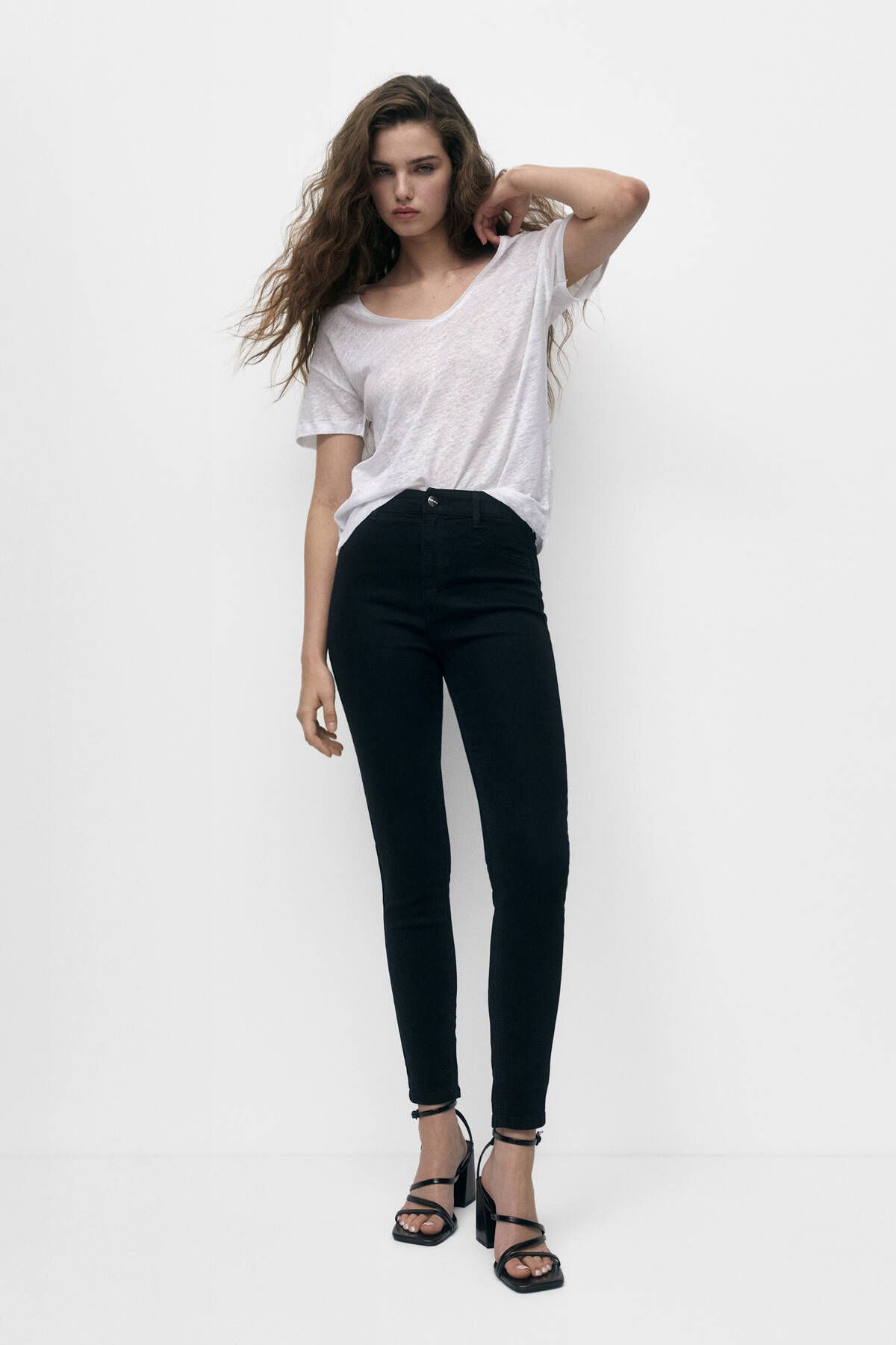 Jegging pull and sales bear