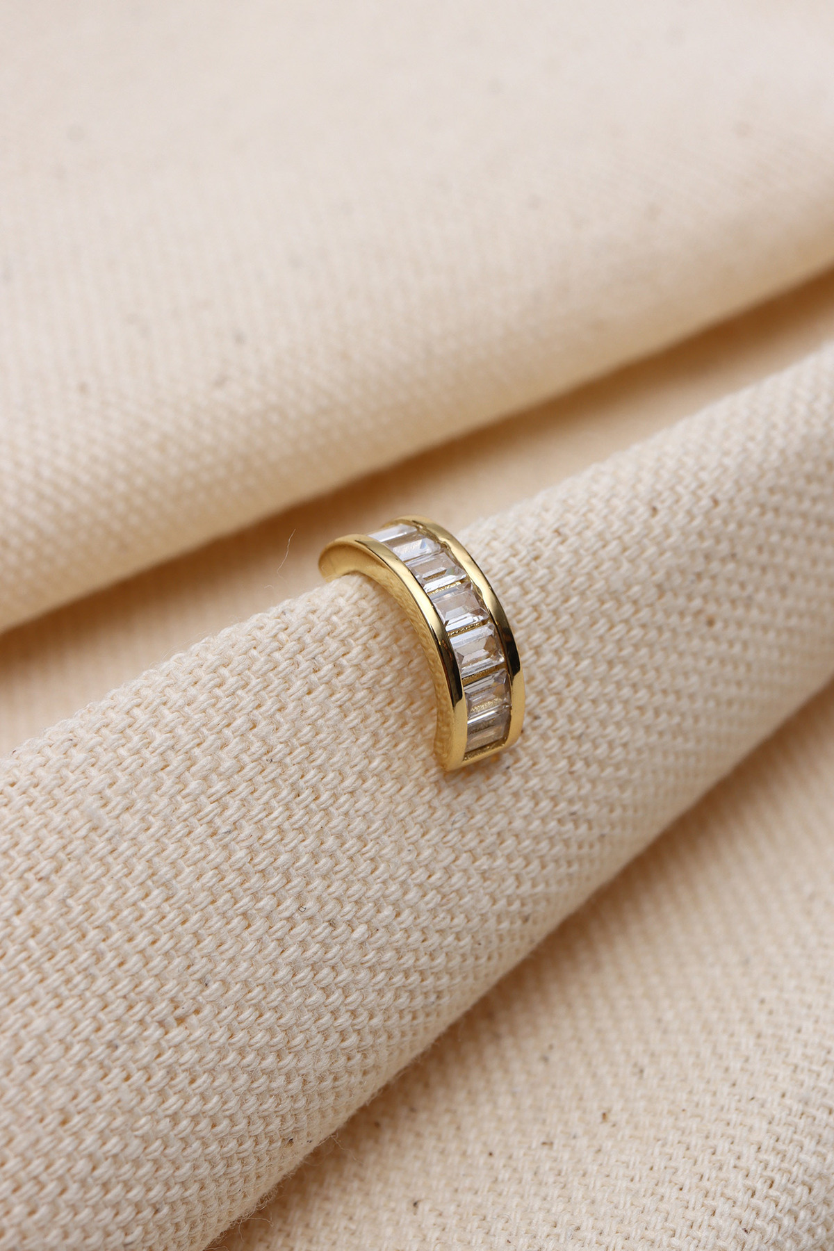 Baget Taşlı Gold Renk Ear Cuff Kıkırdak Küpe (VİP)