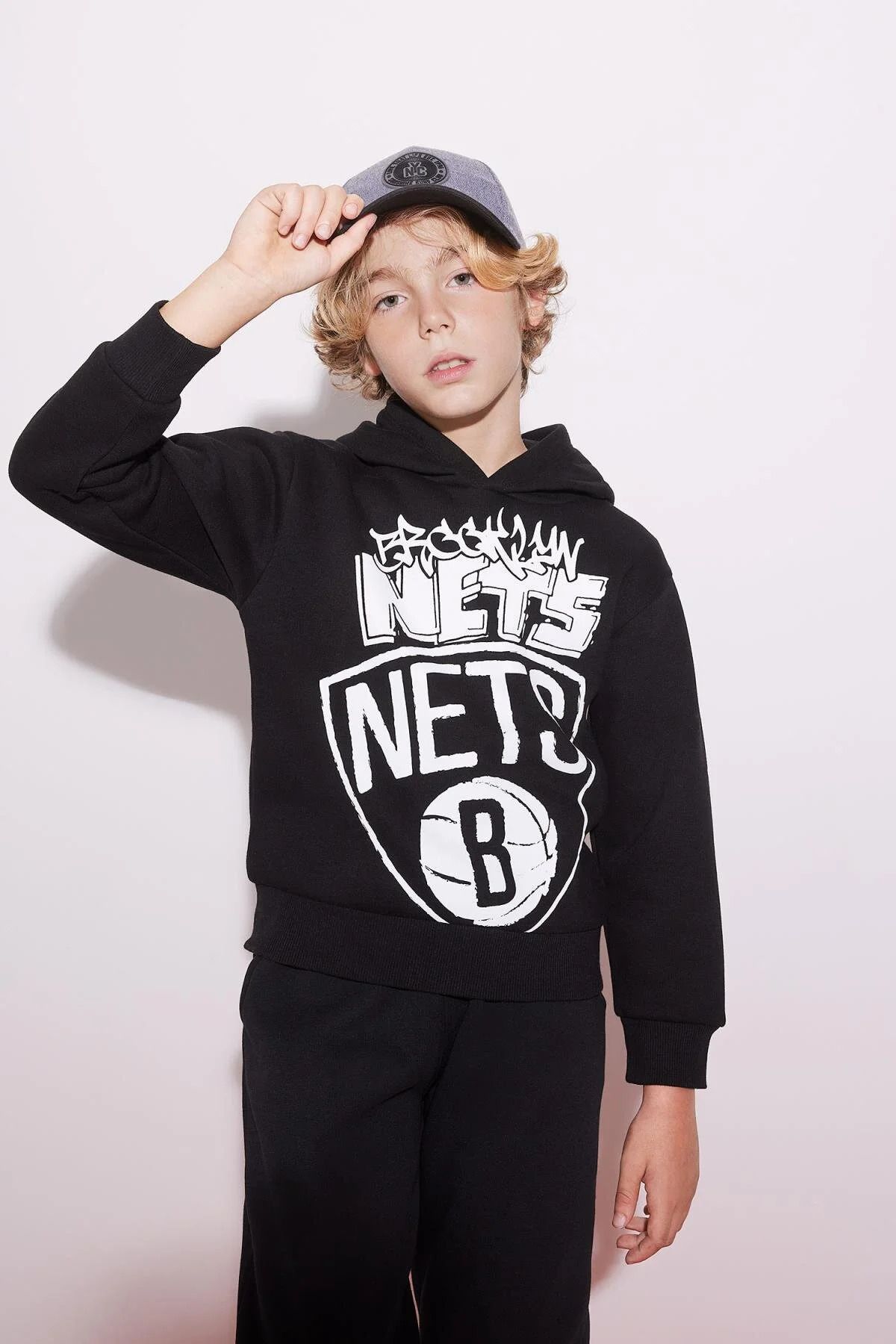 Nets sweatshirt store