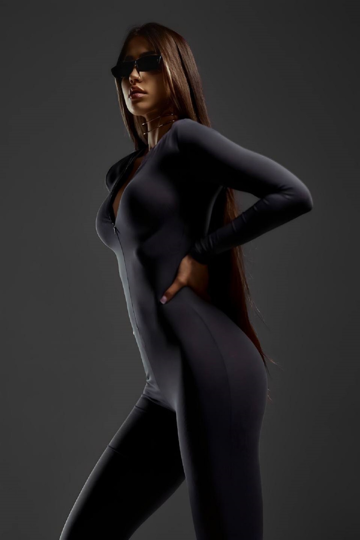 Fashiontayt Scuba Fabric - hosszú ujjú, kiszélesedő lábú jumpsuit rejtett elülső cipzárral