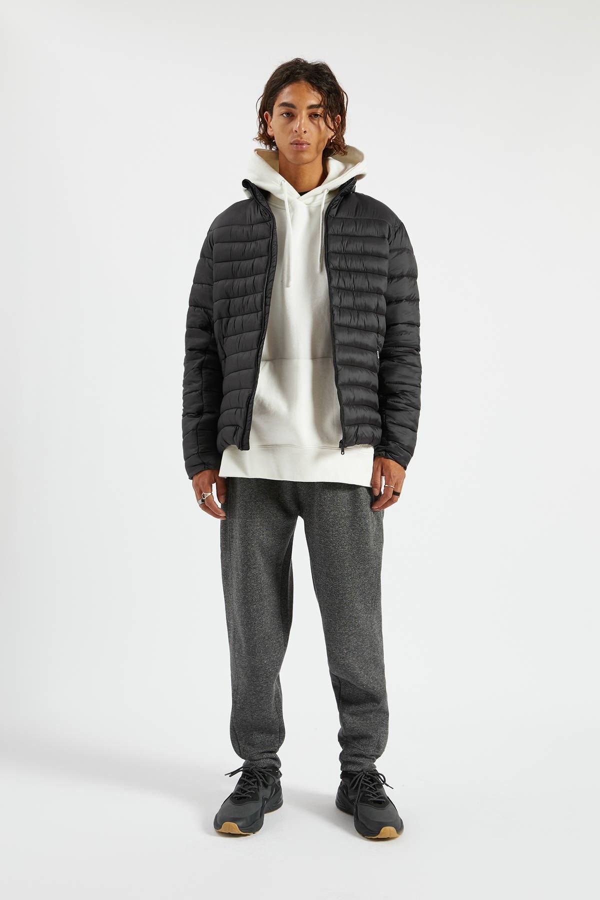 Pull Bear Erkek Siyah Ince Sisme Mont Trendyol