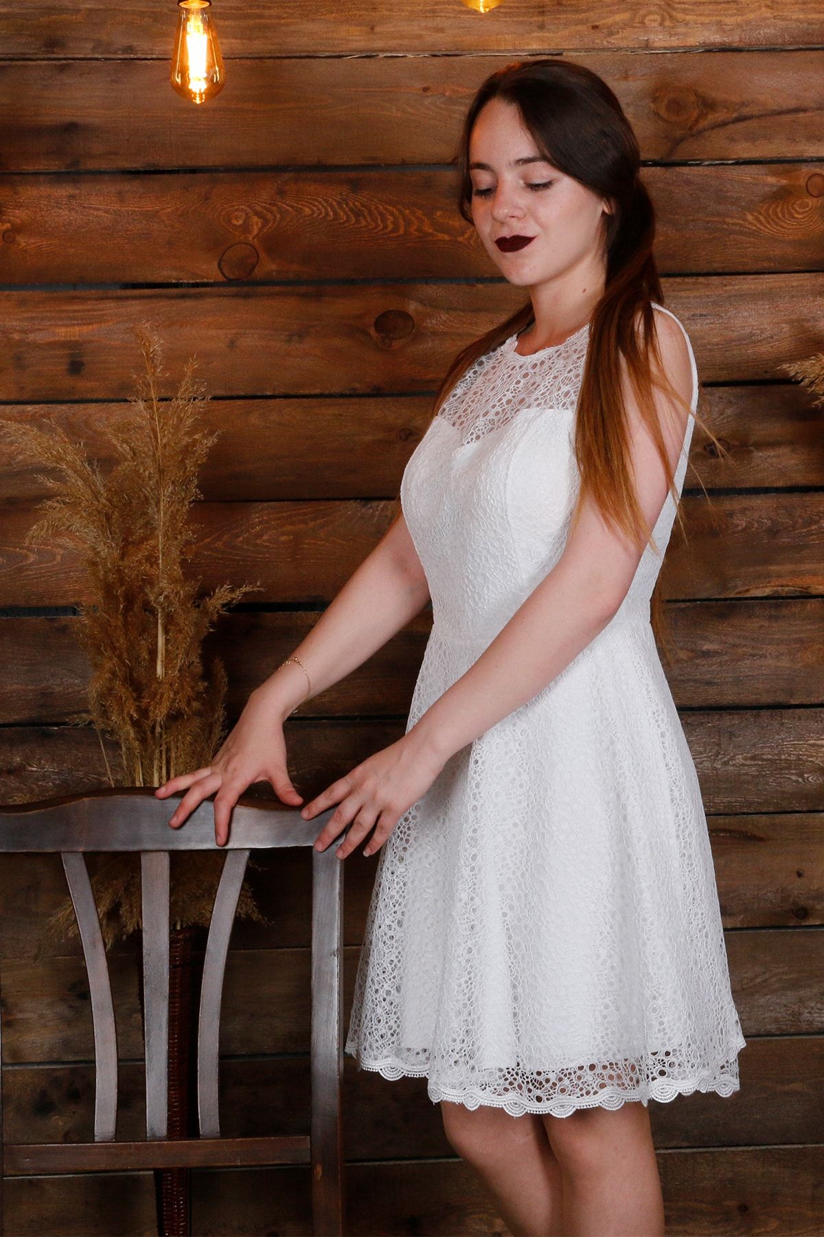 Dans-Rochie albă cu dantelă de damă 2