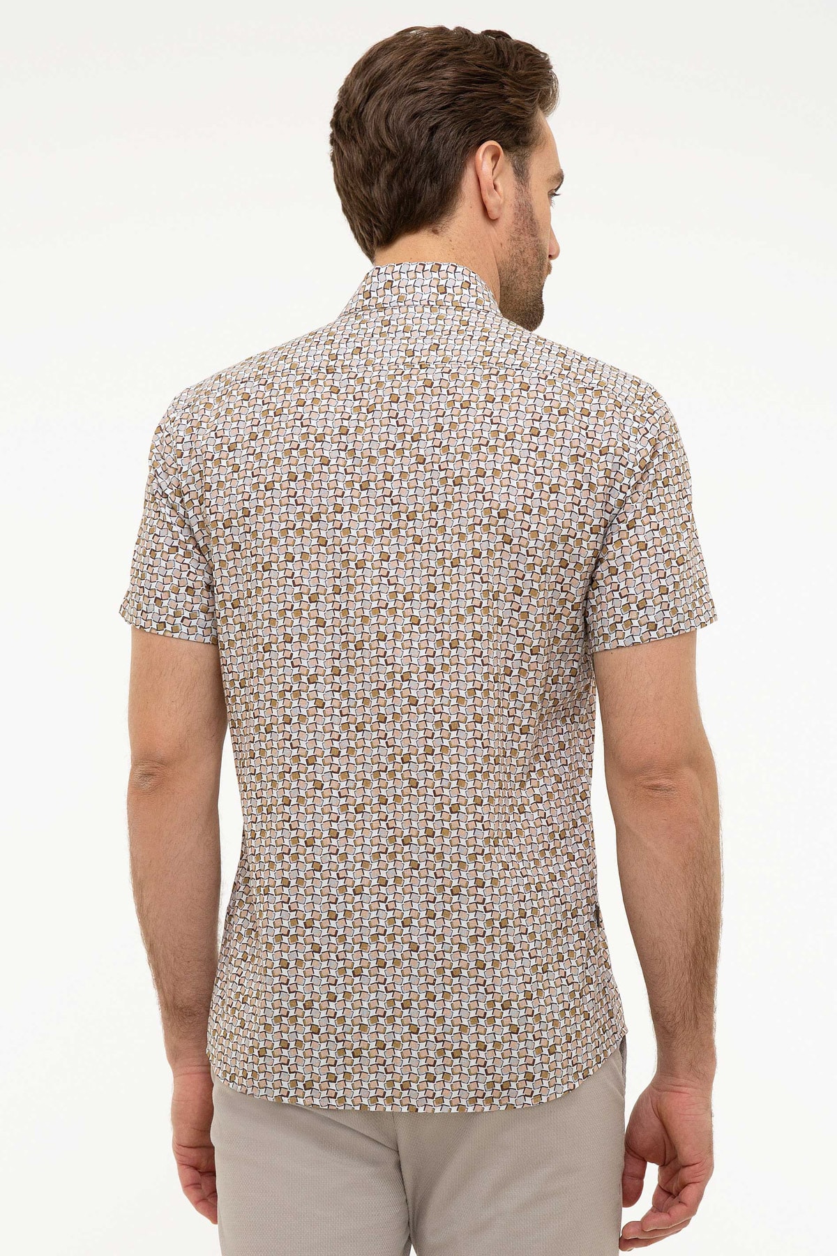 پیراهن مردانه قهوه ای پیرکاردین | G021SZ004.000.1013188.VR027 اورجینال - تصویر 3