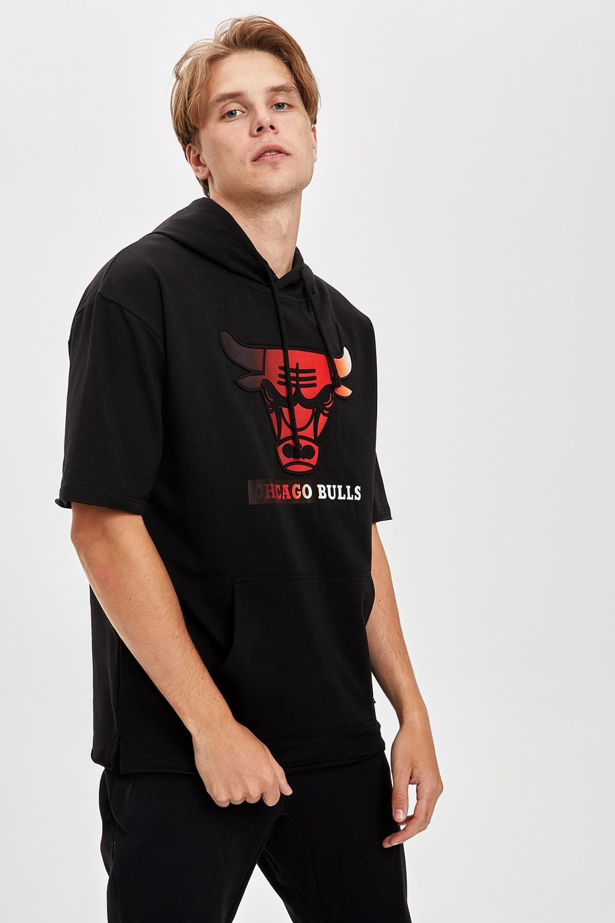 Defacto Erkek Siyah Nba Lisansli Kapusonlu Kisa Kollu Sweatshirt R6045az20au Trendyol