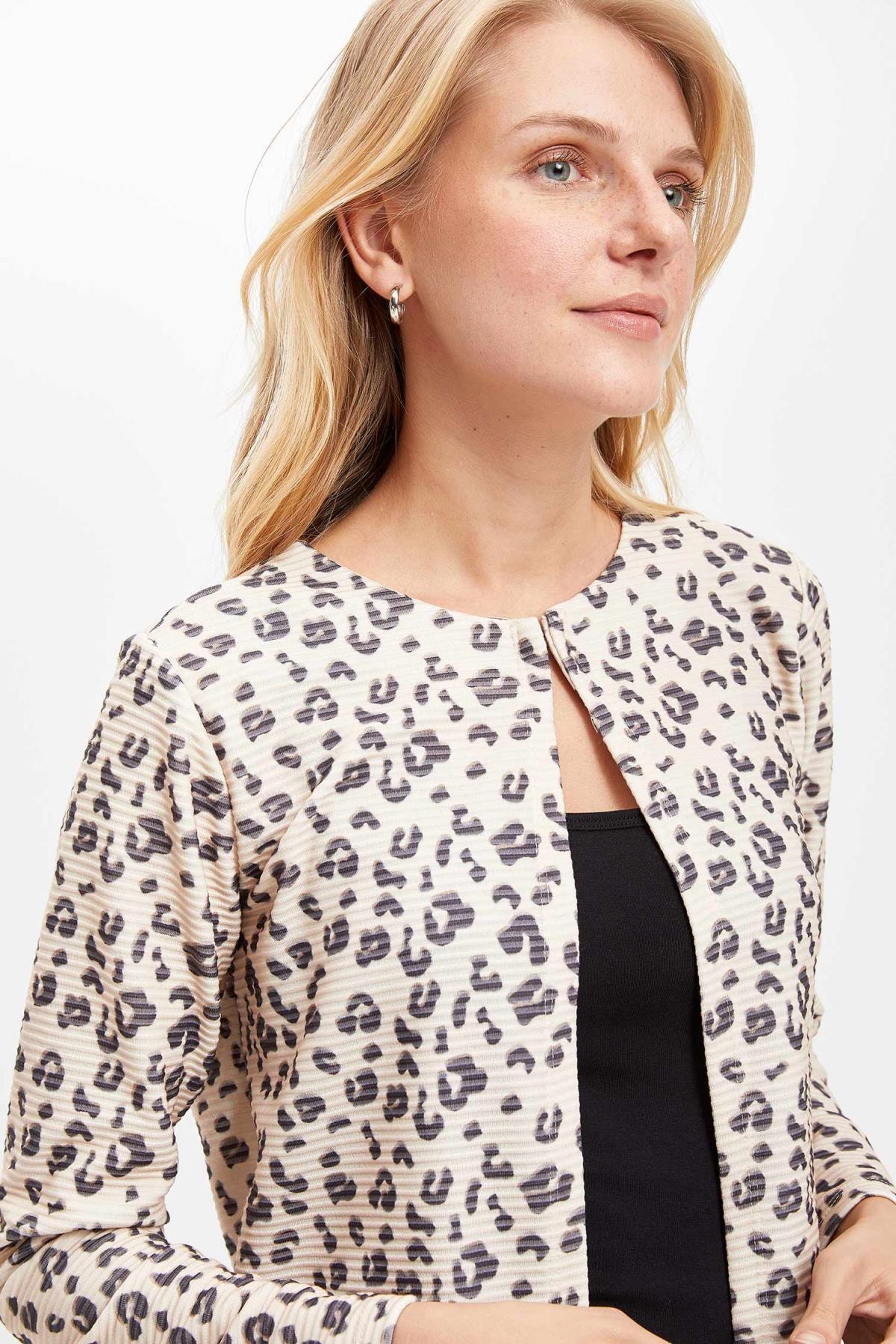 Defacto Kadin Leopar Desenli Hirka K6105az 19sp Bk27 Fiyati Yorumlari Trendyol