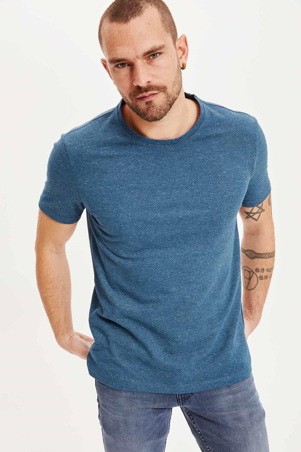 Defacto Erkek Slim Fit Kisa Kollu T Shirt J9152az 19sp Be588 Trendyol
