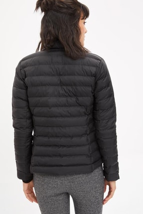 Defacto Kadin Siyah Dik Yaka Fermuarli Sisme Mont M2667az 20sp Bk27 Fiyati Yorumlari Trendyol