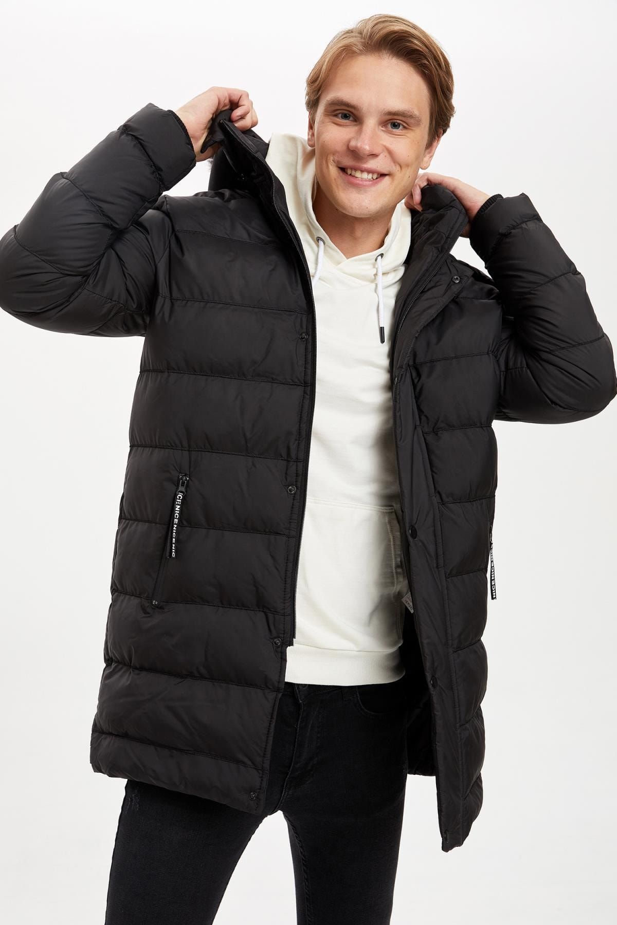 Defacto Erkek Black Red Kapusonlu Sisme Mont R1141az20wn Trendyol