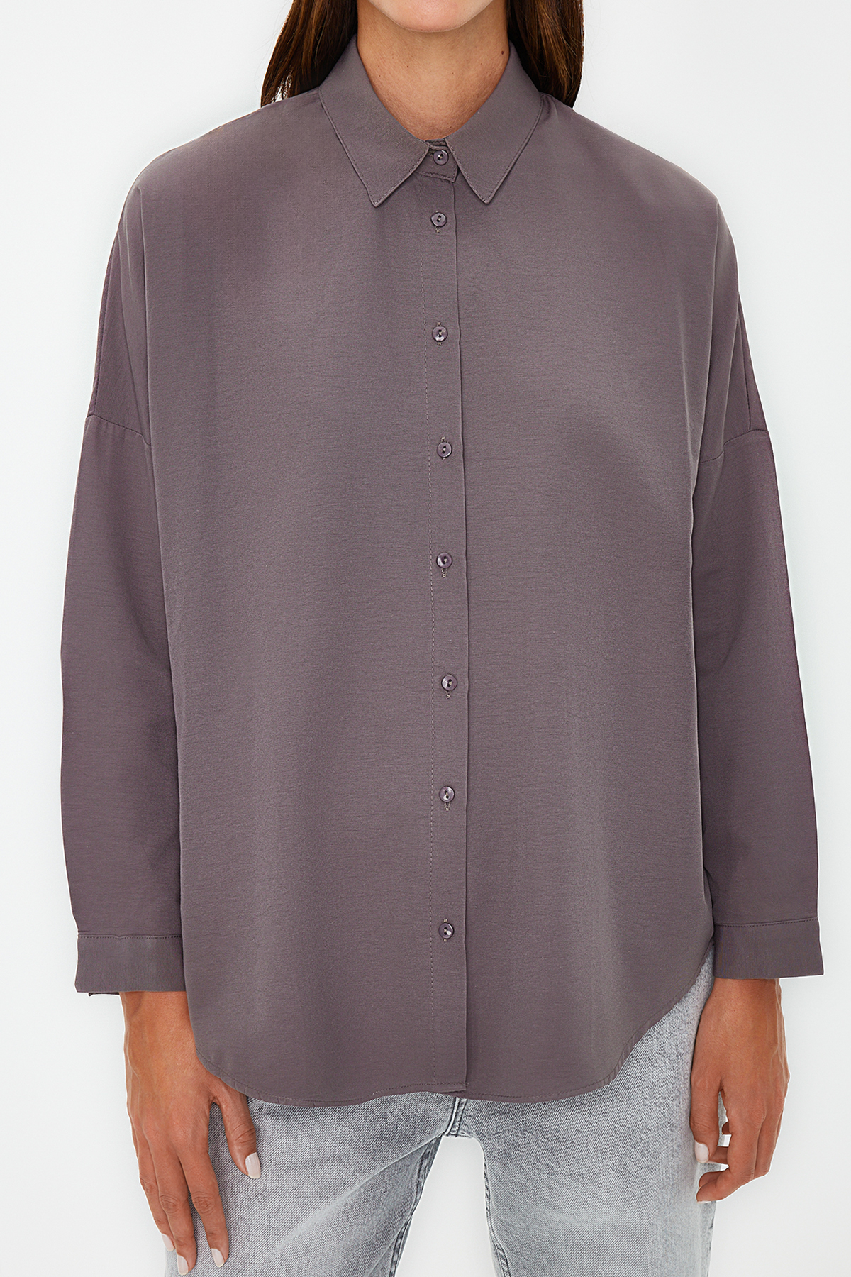  TRENDYOLM?LLA Antrasit Pamuklu Oversize Geni? Kal?p Dokuma G?mlek